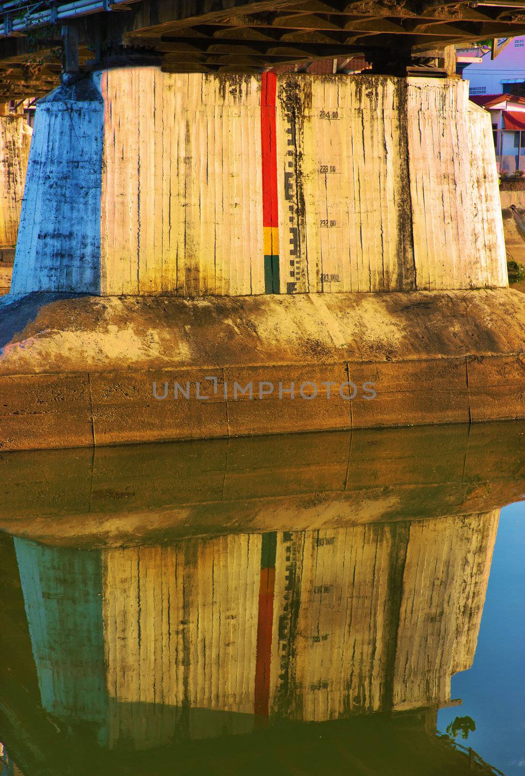 The water level in the river. Under the bridge in Thailand