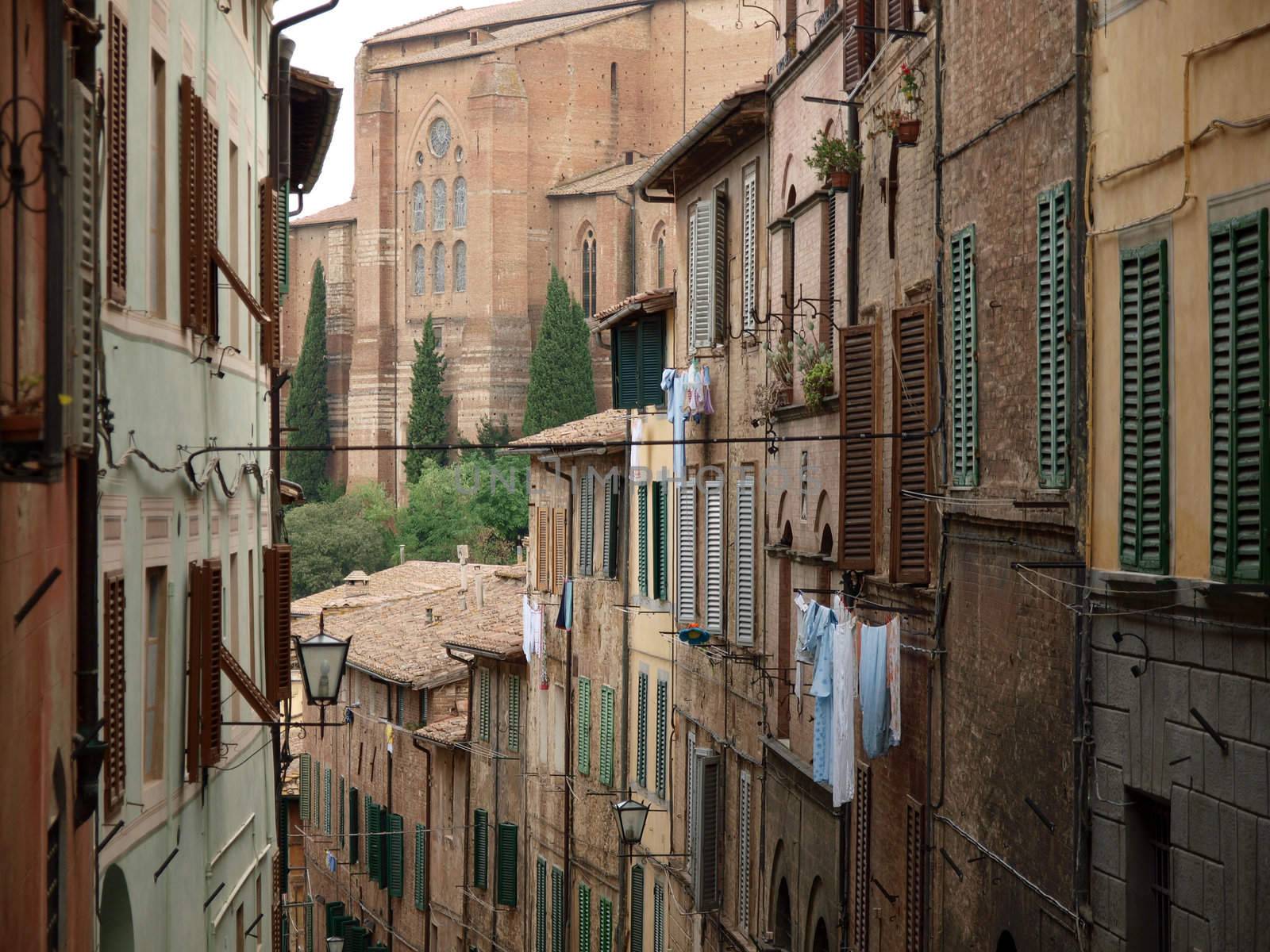 Siena - the medieval climate and characteristic colours