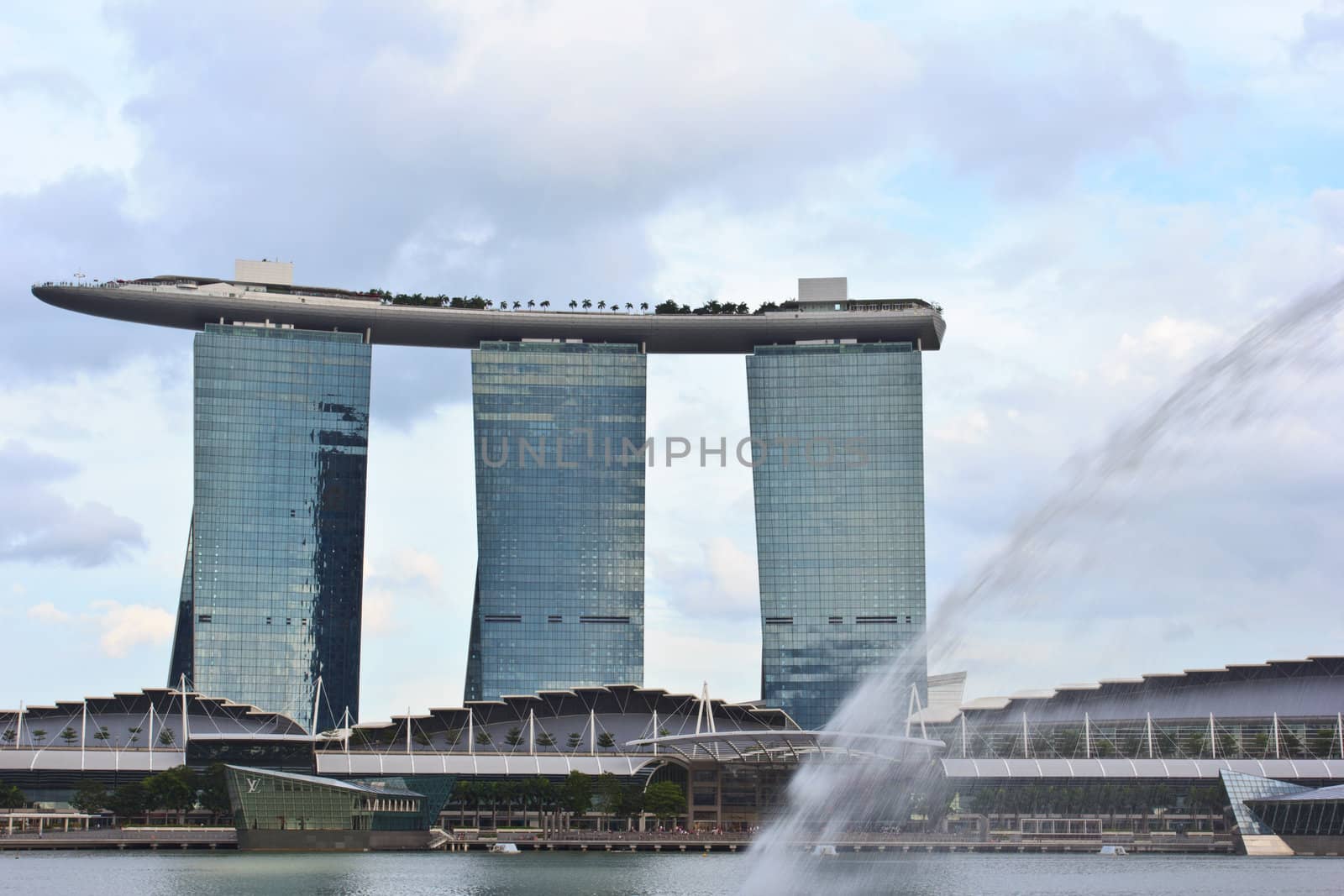 marina bay sand  in  singapore