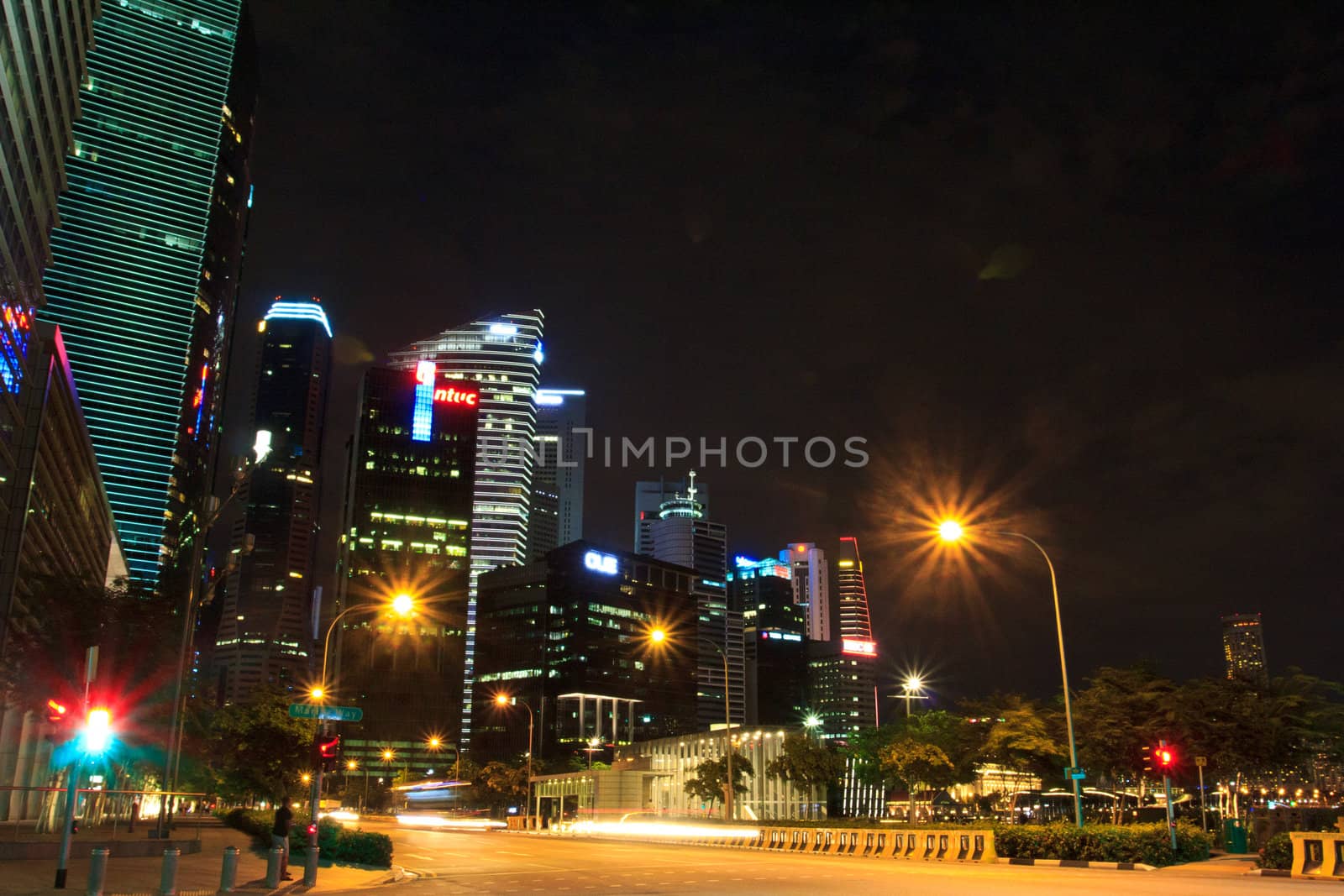 night skyscraper in singapore