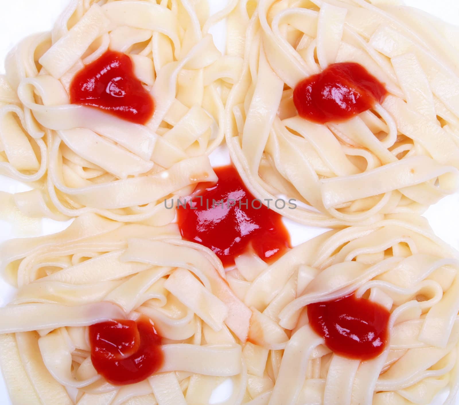 Tagliatelle whit tomato sauce