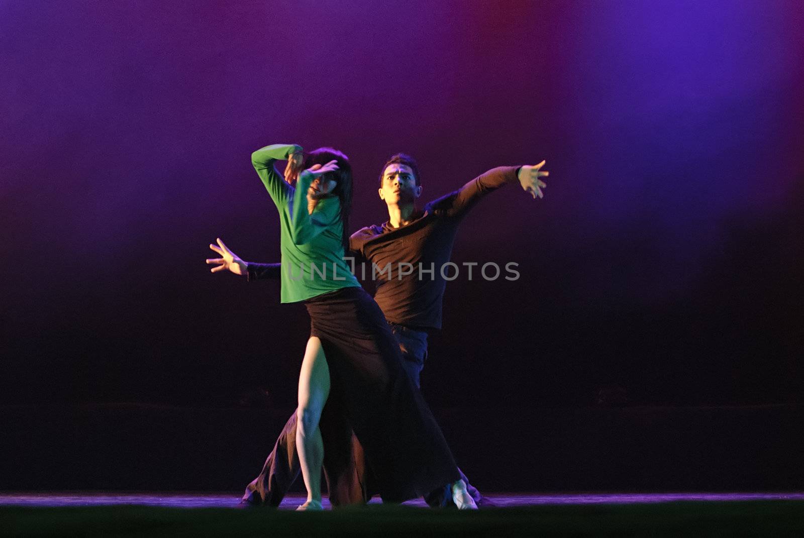Chinese modern duo dancers by jackq