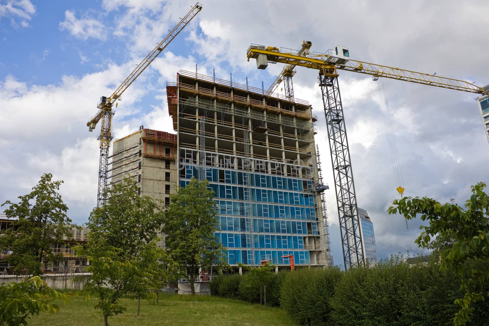 construction of office buildings, cranes