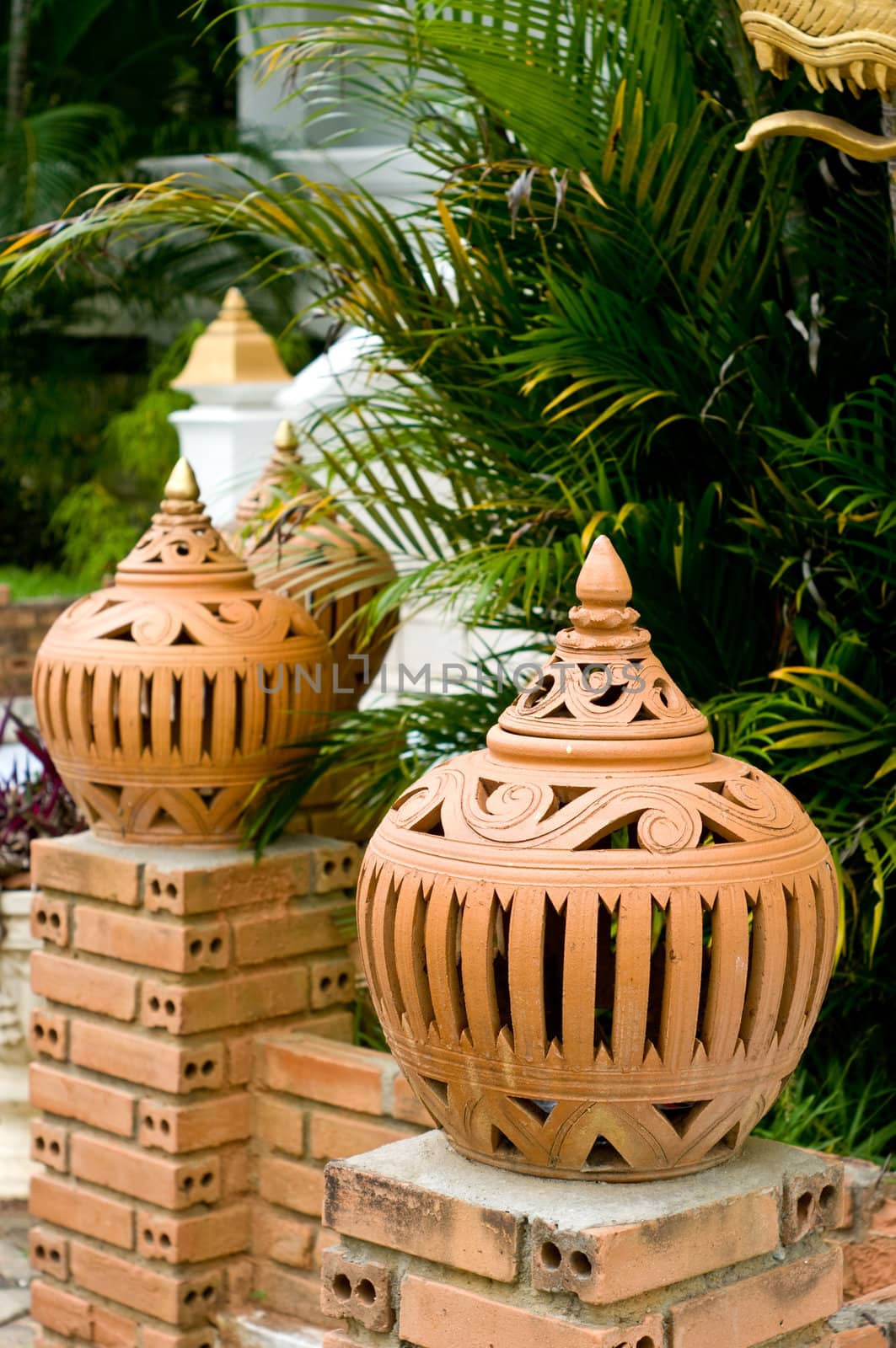 Earthenware lantern in the garden