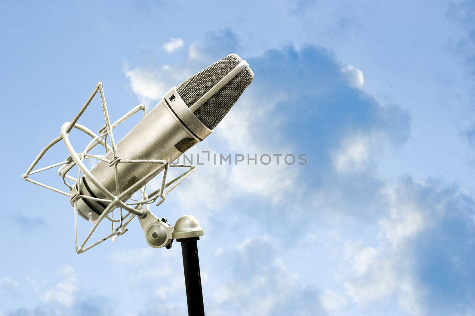 Freedom to sing, Microphone with blue sky