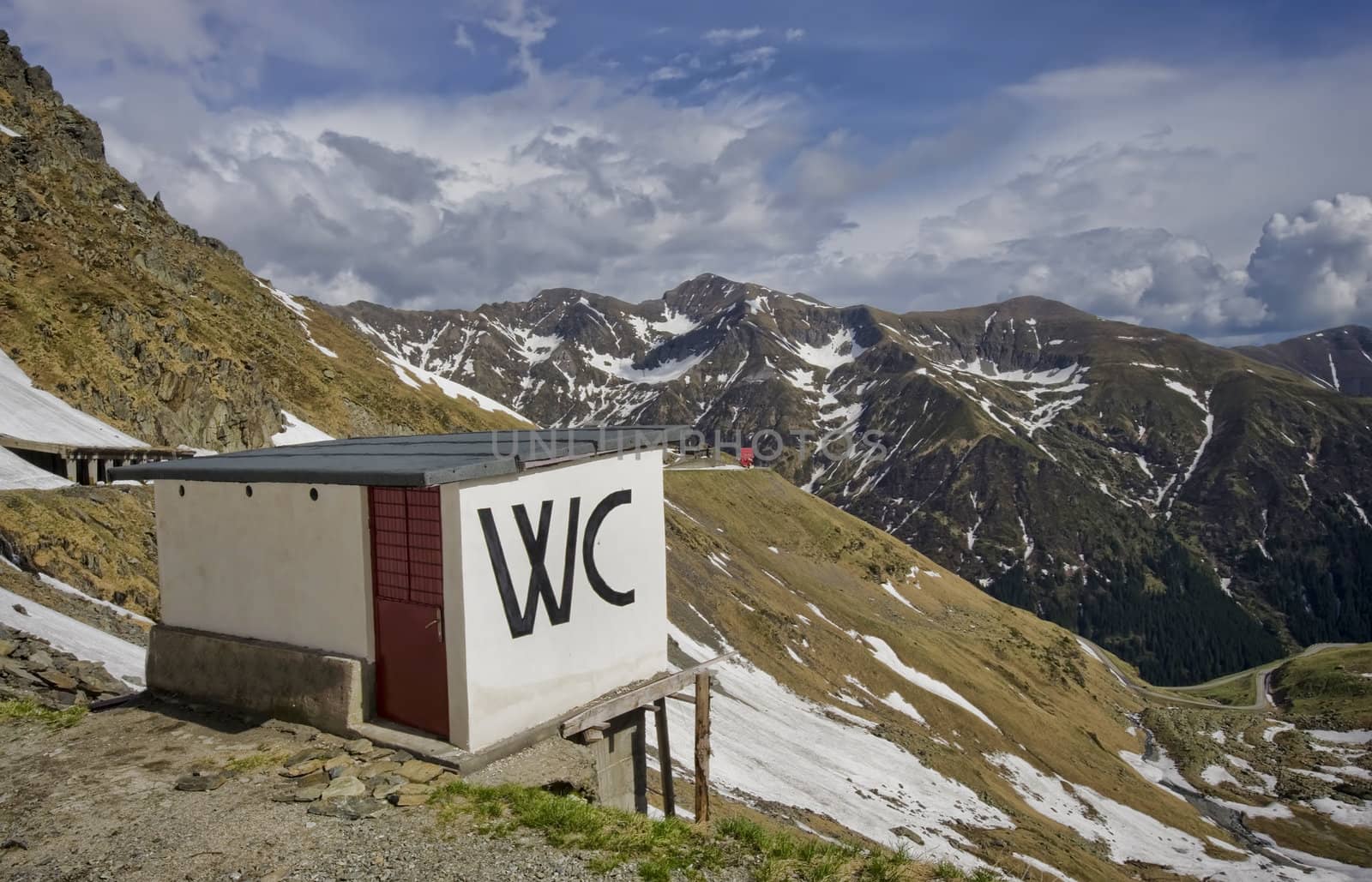 public wc toilette on mountain
