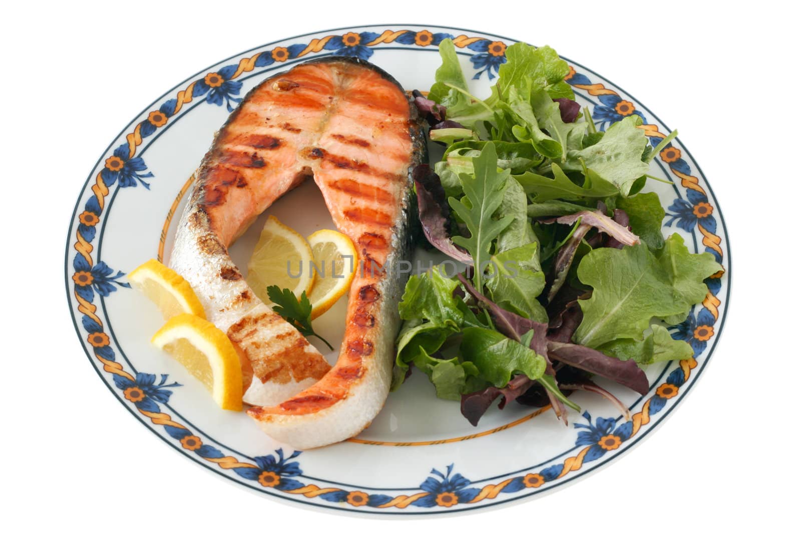 grilled salmon with salad