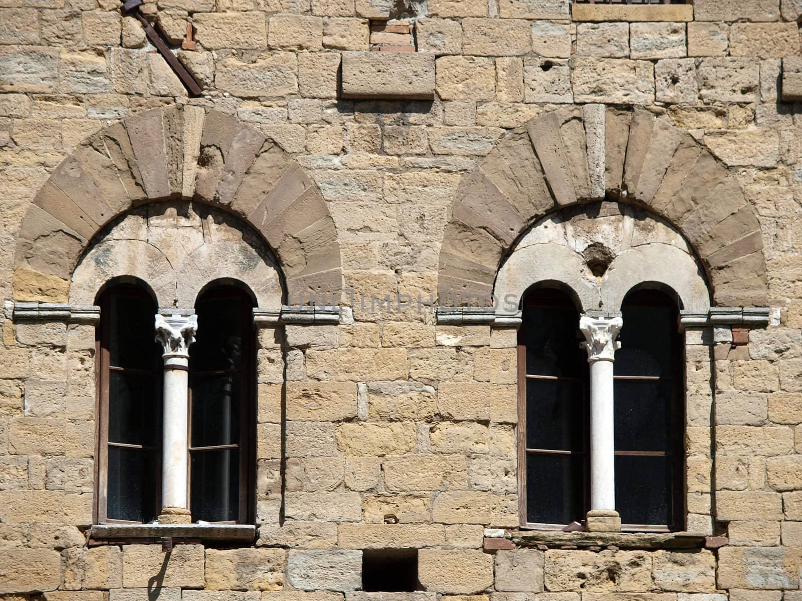  Beautiful ancient windows - Tuscany, Italy