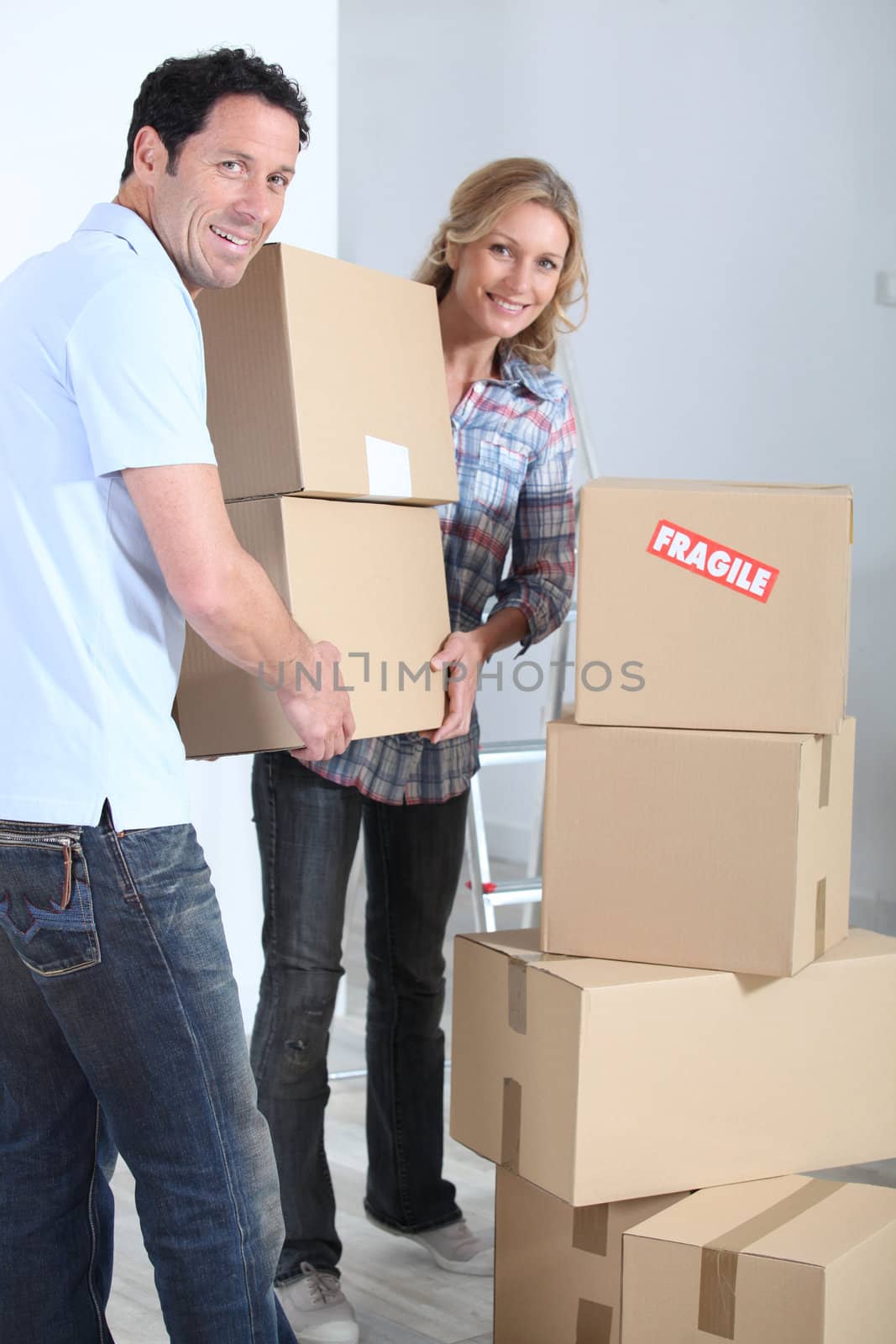 Couple stacking boxes by phovoir