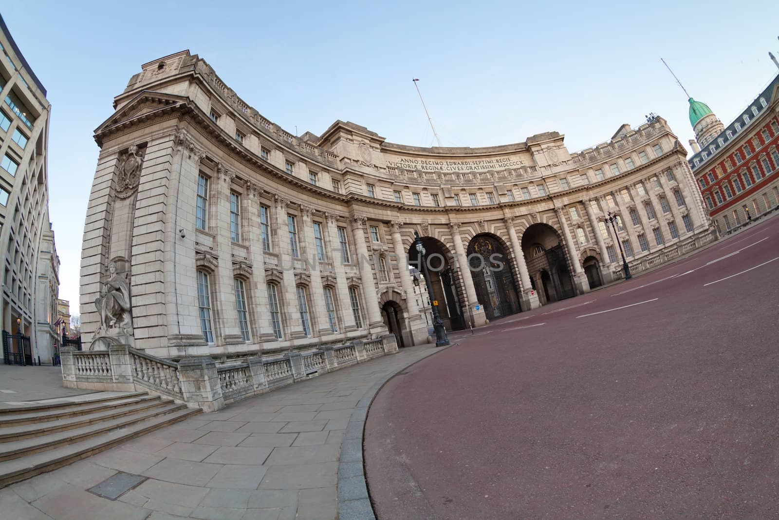 Admiralty Arch, The Mall, London, England, UK by Antartis