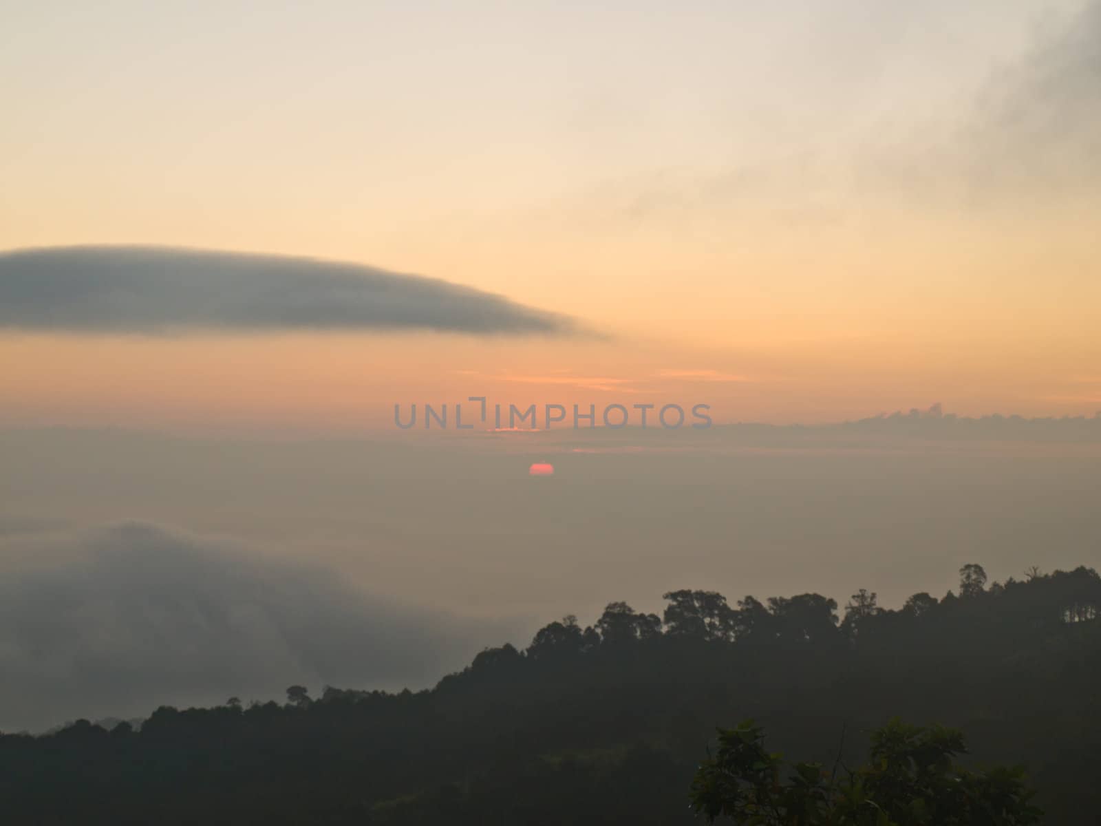 Sun rise from Chaeng hill, Chiang rai Thailand by gururugu