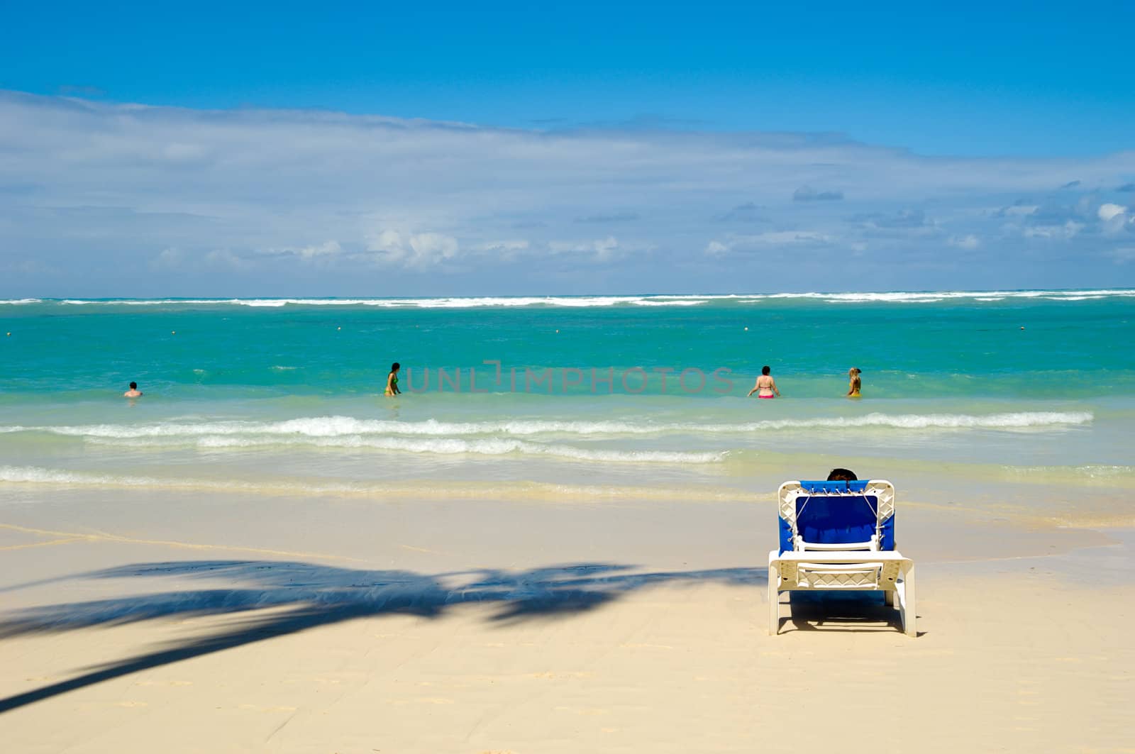 Sunbed on beach. by cfoto