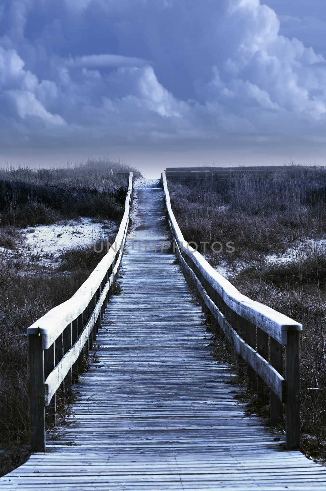 pier and sky by gjdisplay