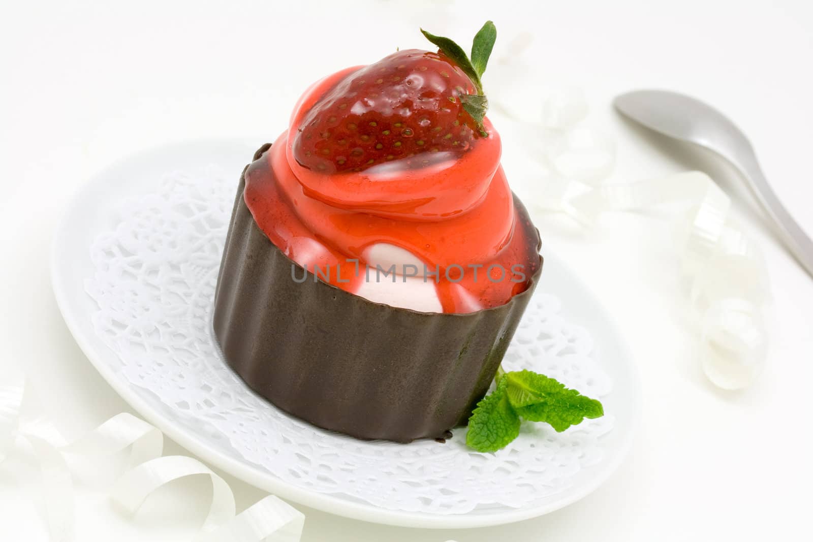 Strawberry cake by Hbak