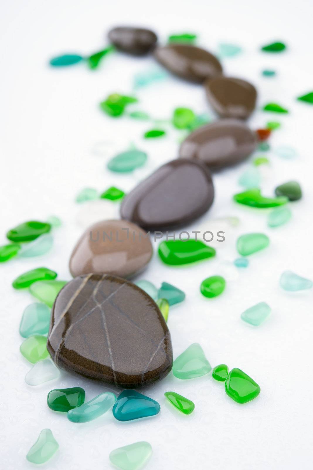 pebble stones as a zig-zag with the stained glasses