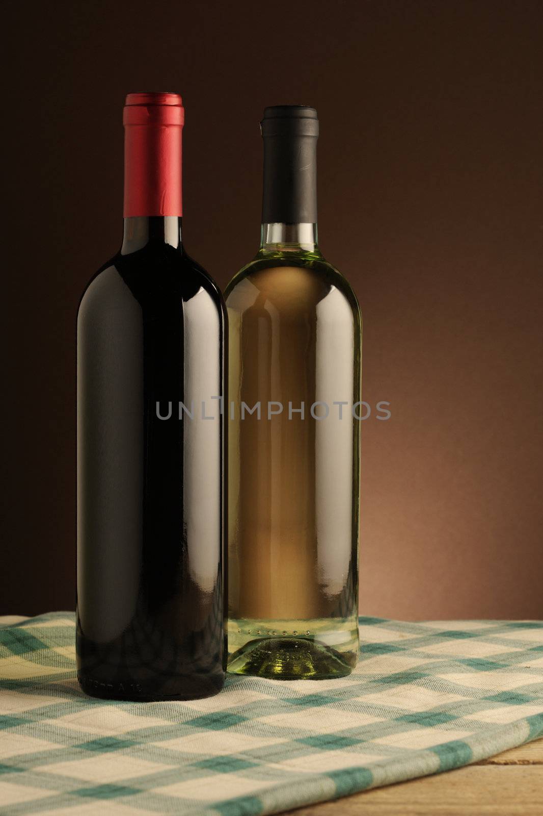  wine bottles by stokkete
