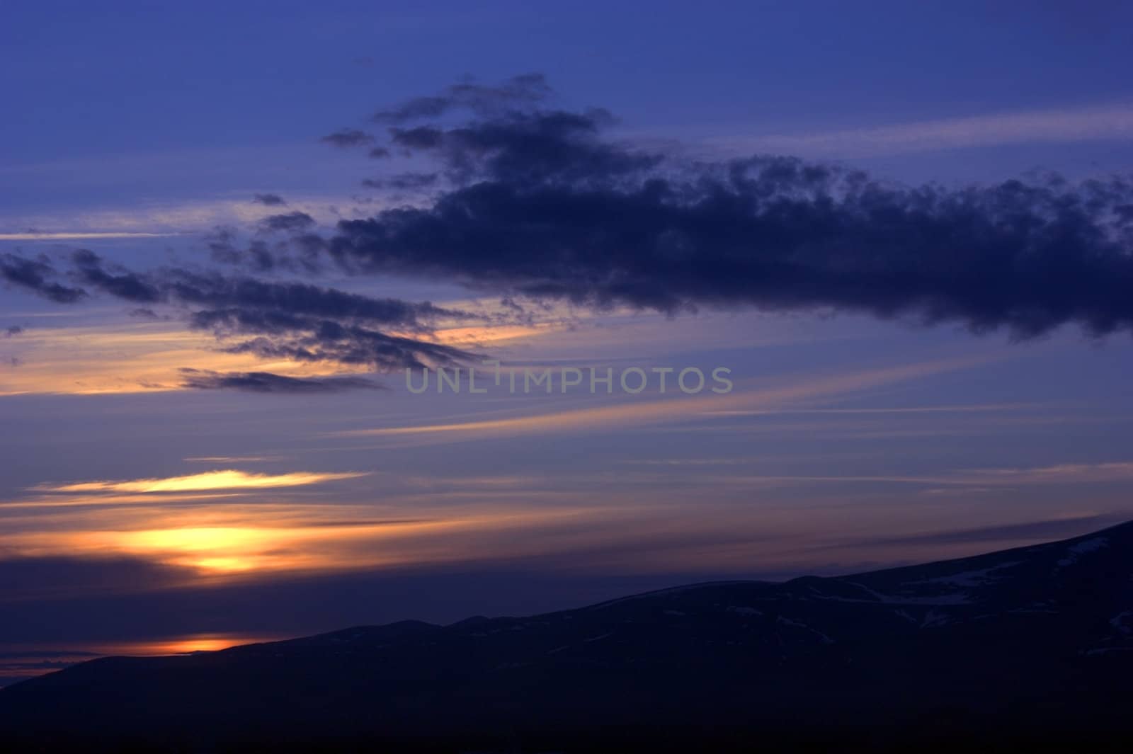 Mountains on sunset by vidrik