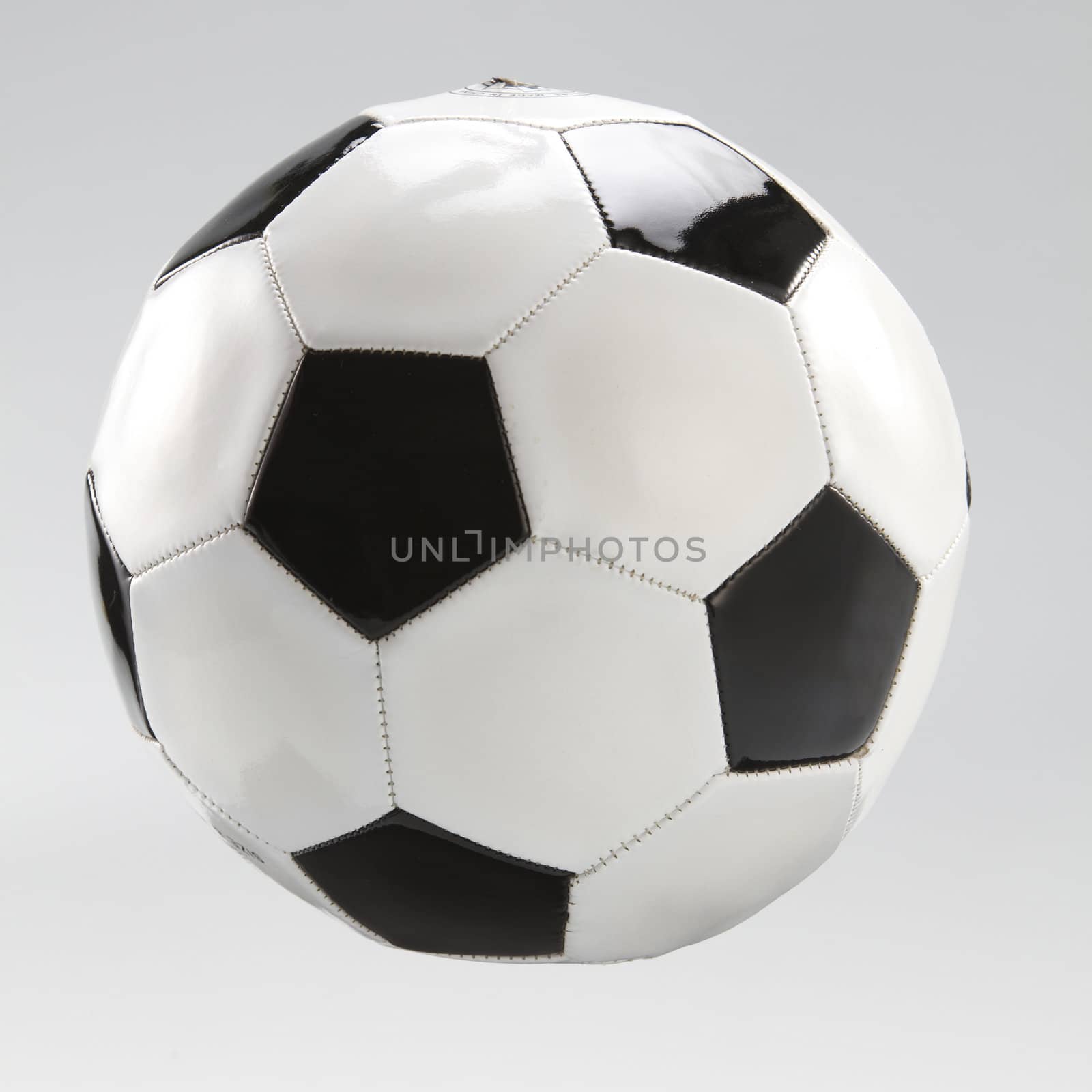 soccer ball by eskaylim