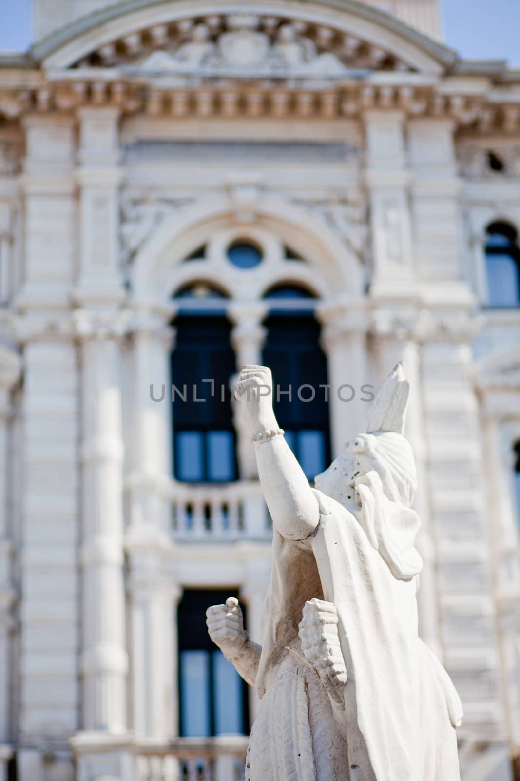 Statue in Piazza Unità d'Italia, Trieste