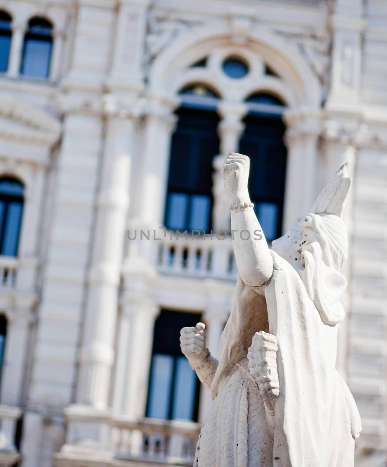 Statue in Piazza Unità d'Italia, Trieste