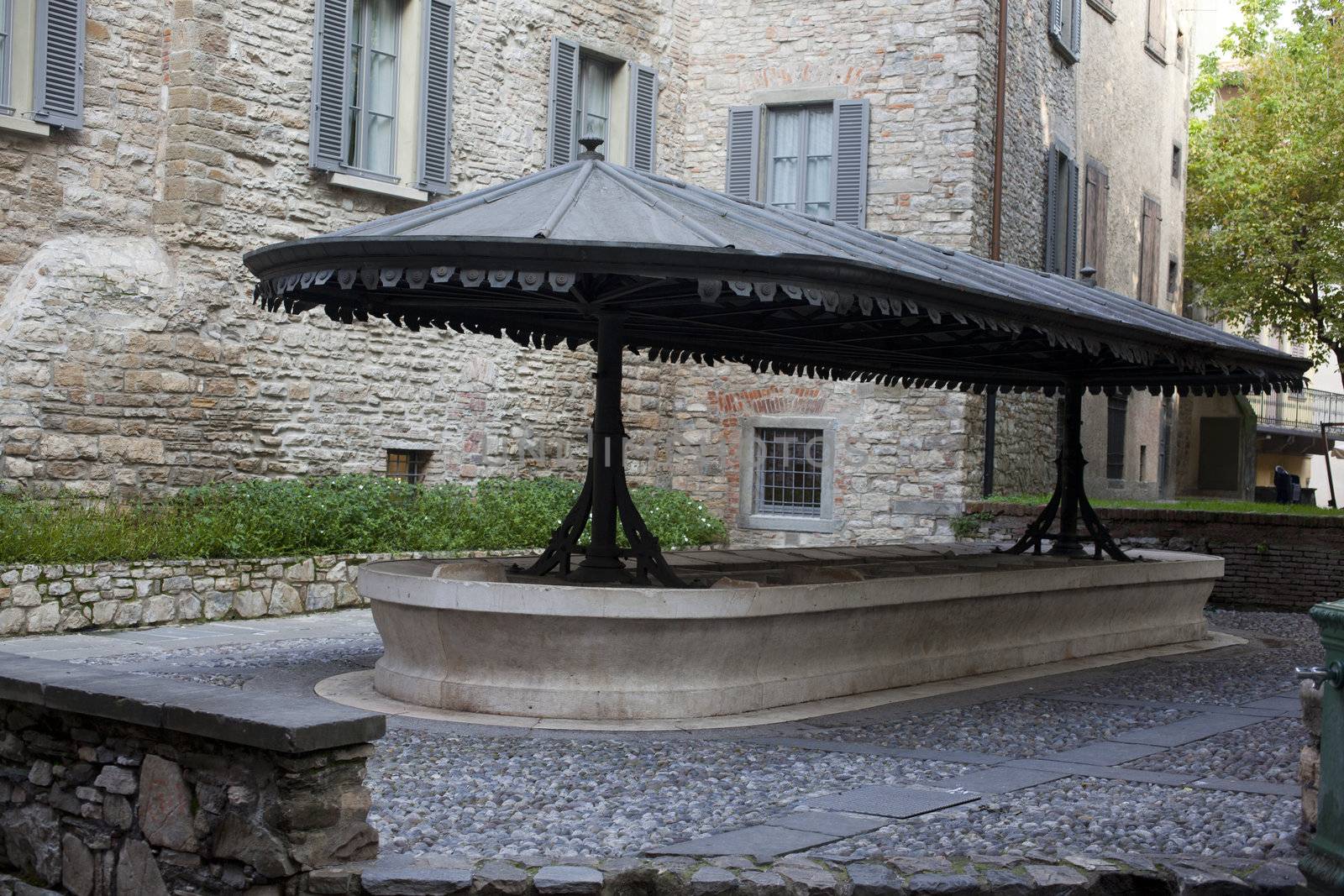 Old wash, Bergamo Alta - Italy