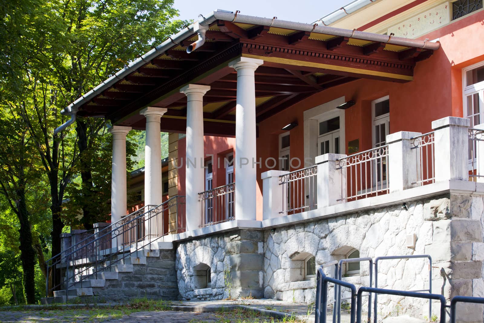Colonnades in a House, Trieste