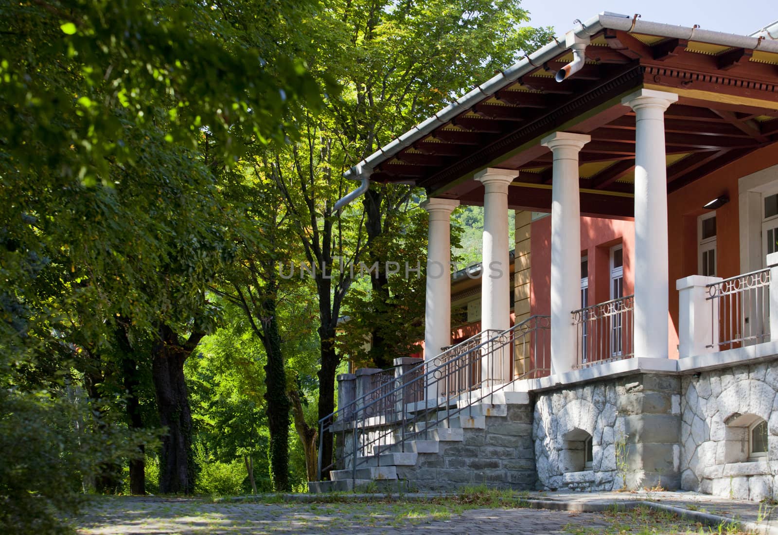 Colonnades in a House, Trieste