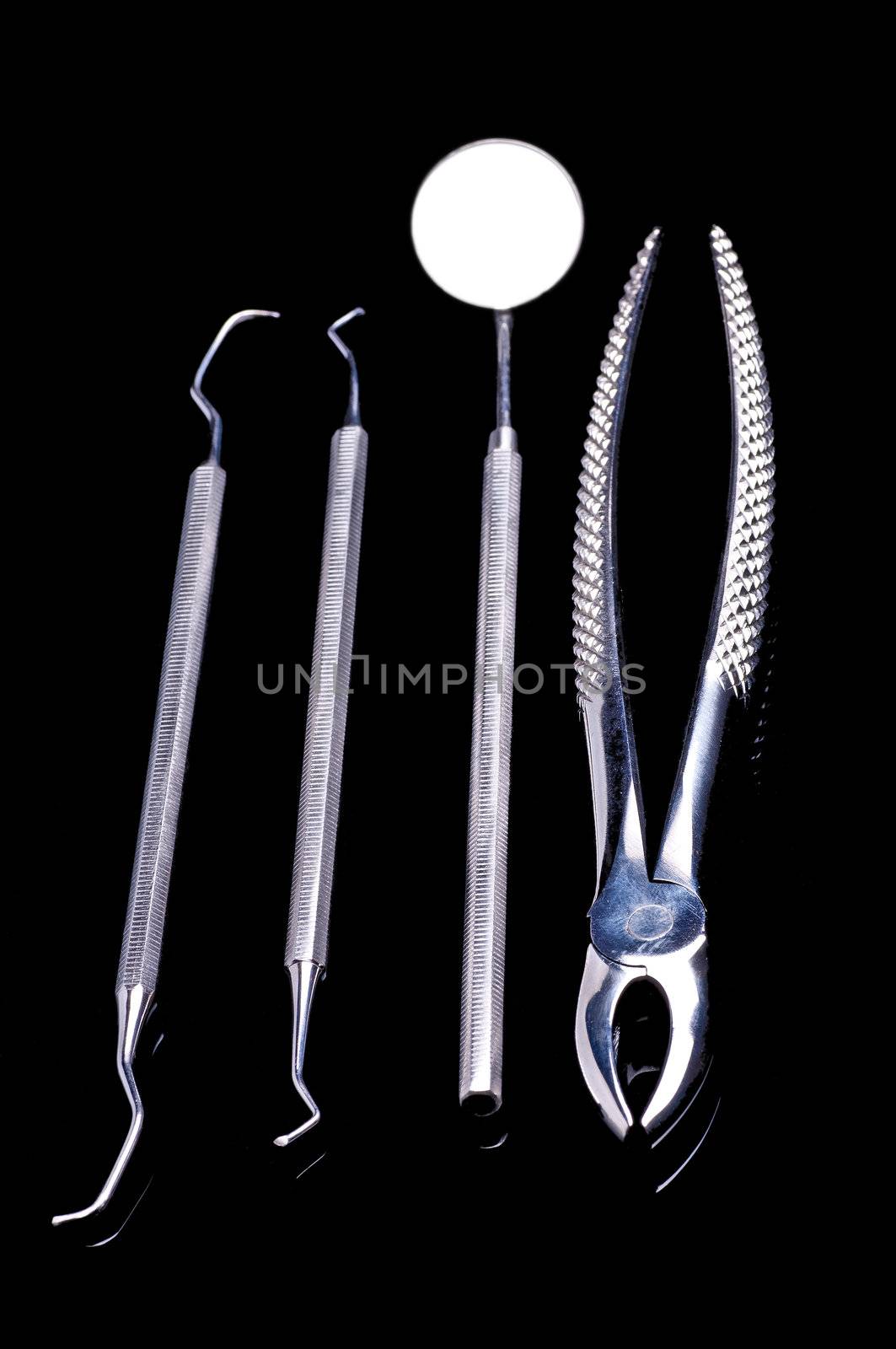 dental instruments by Jochen