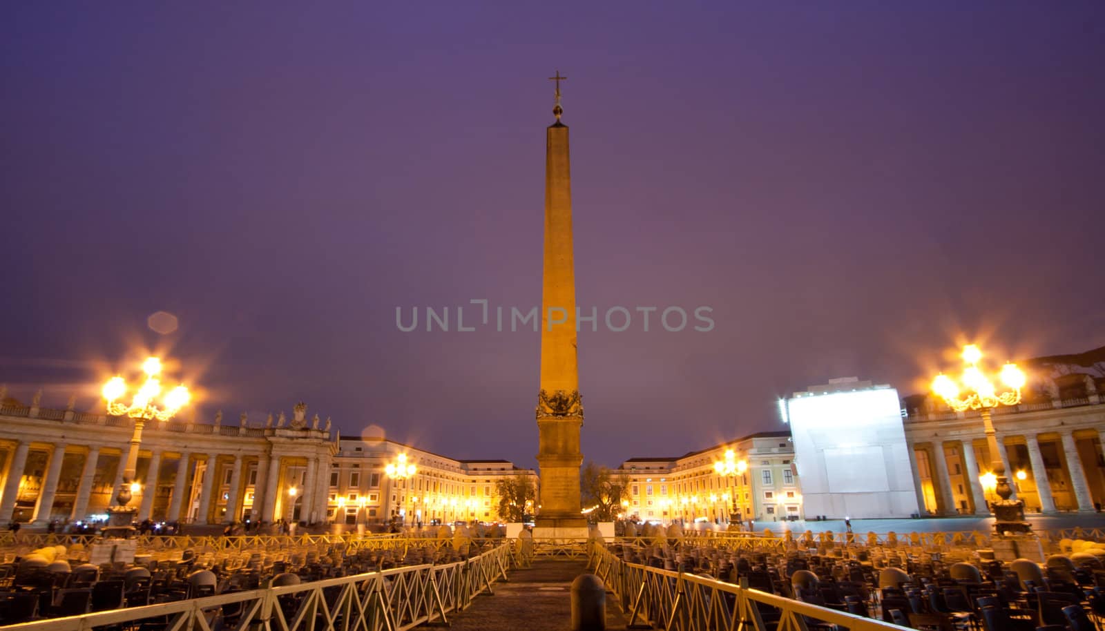 Basilica di San Pietro Vatican Cathedral, Rome Italy at dusk