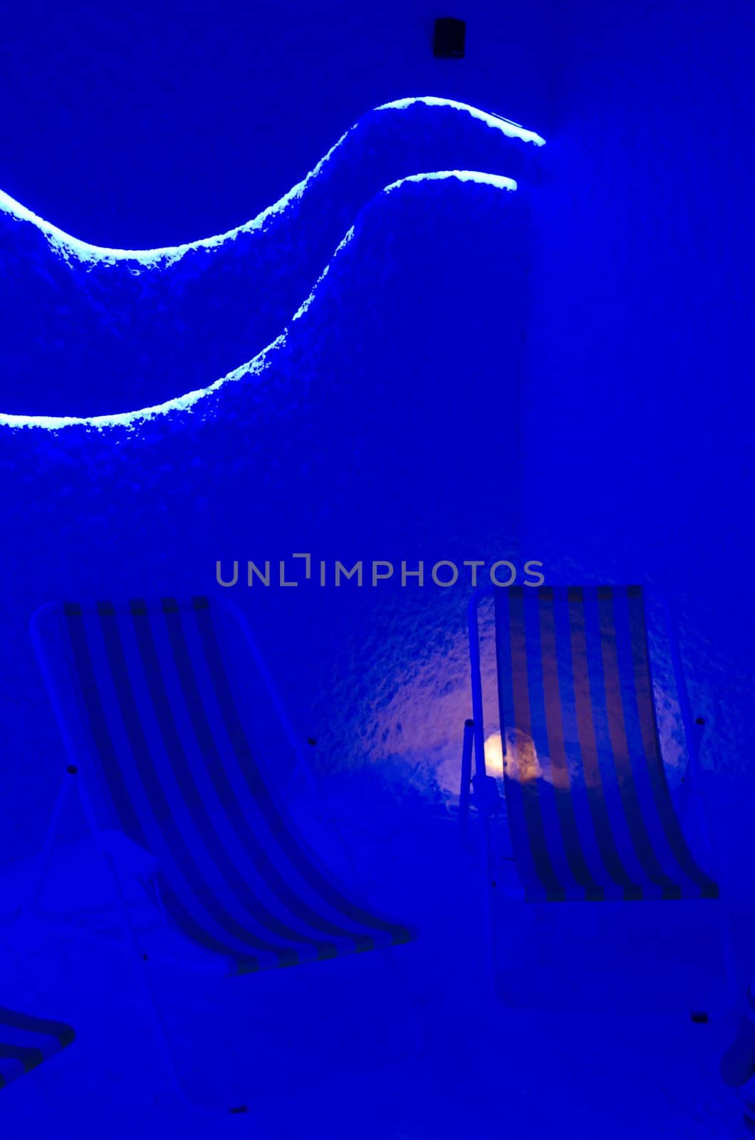 Relaxation speleoclimatic salt room on dark blue illumination