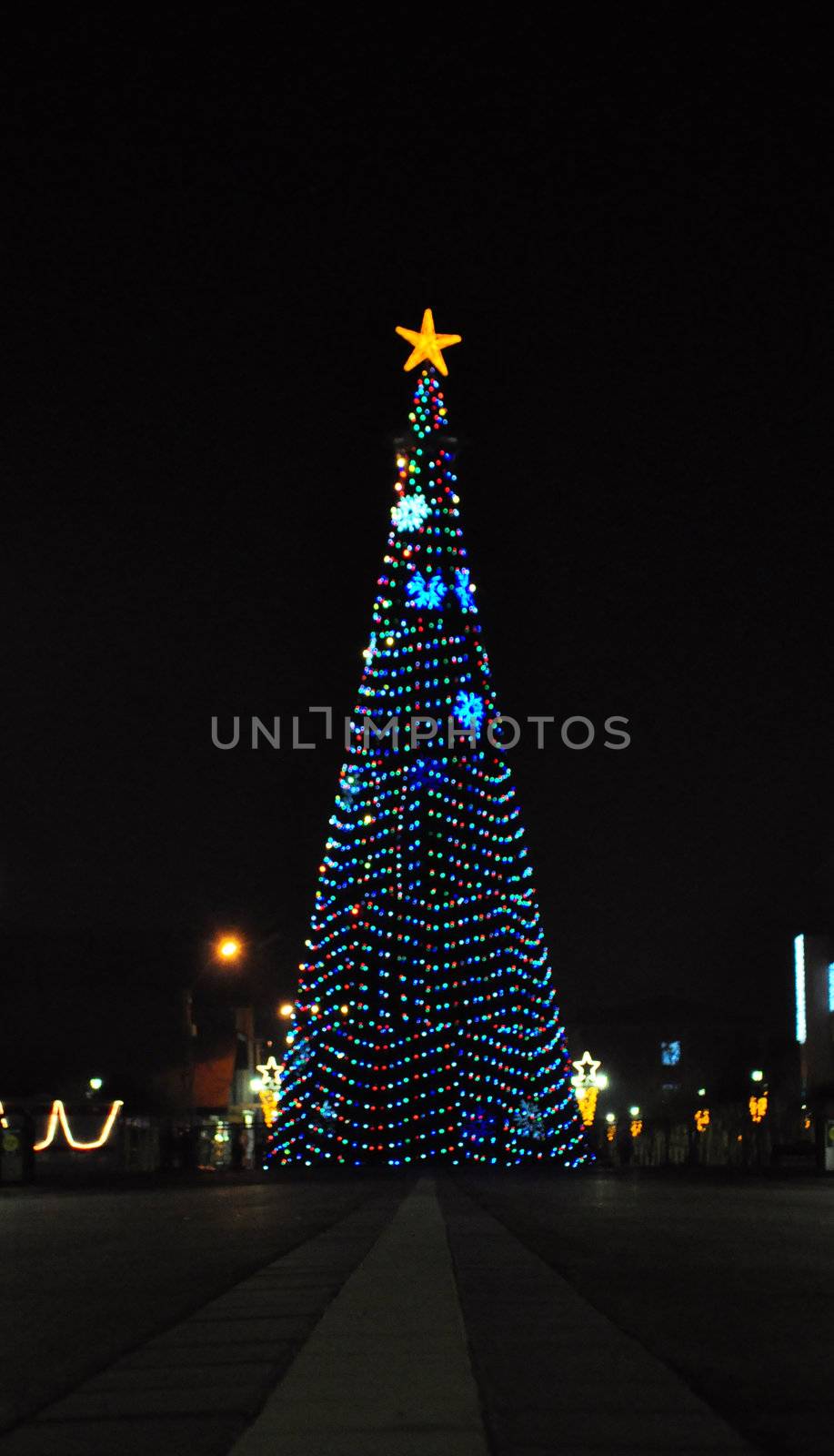 Huge Christmas tree in the drobeta turnu severin city centre shoot in the night