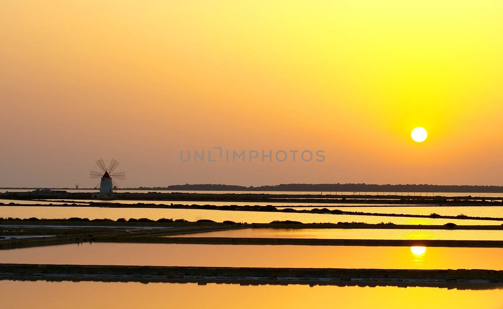 Windmill at Marsala by baggiovara