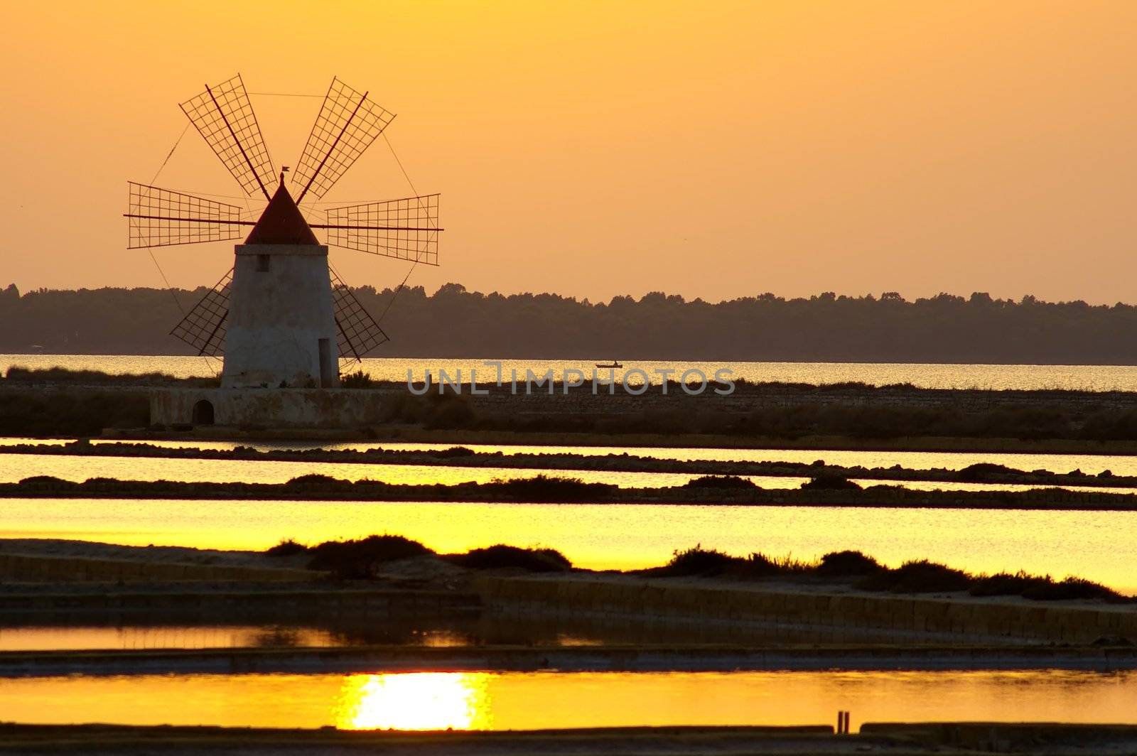 Windmill at Marsala by baggiovara