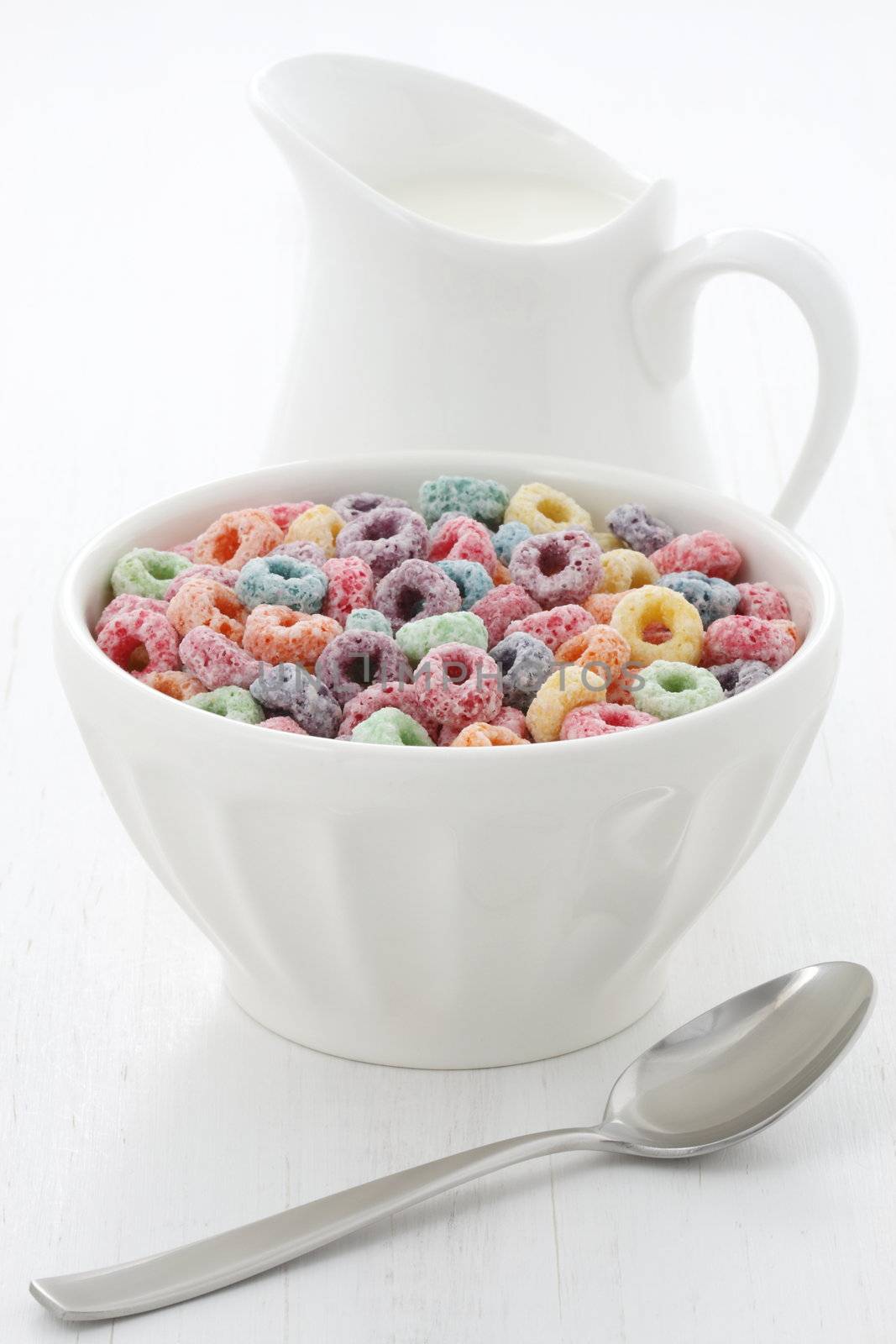 Delicious kids cereal loops with a fruit flavor by tacar