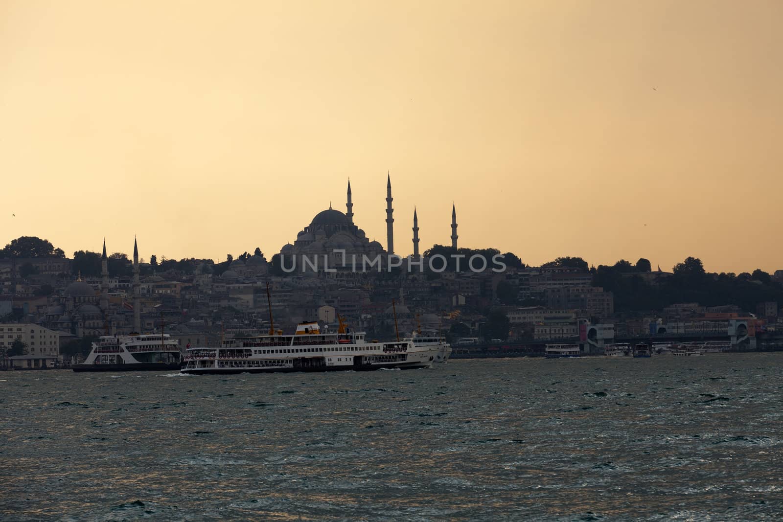 	Istanbul - the cruise through the strait of Bosphorus