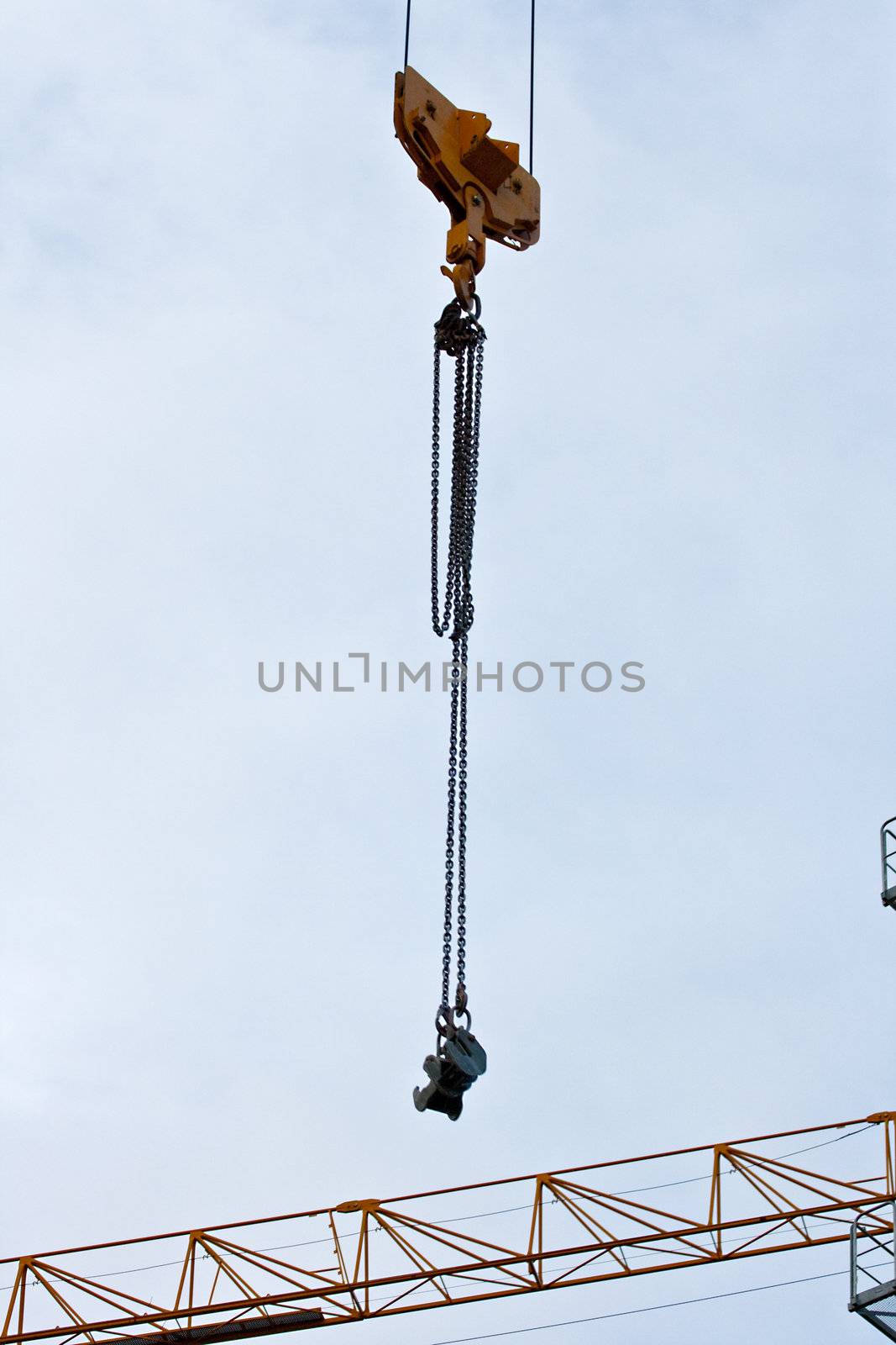 Chain hanging from the crane