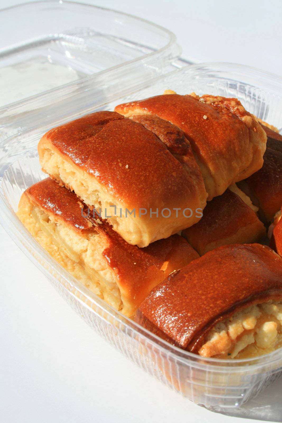 Close up of a nazook pastry on a plate.