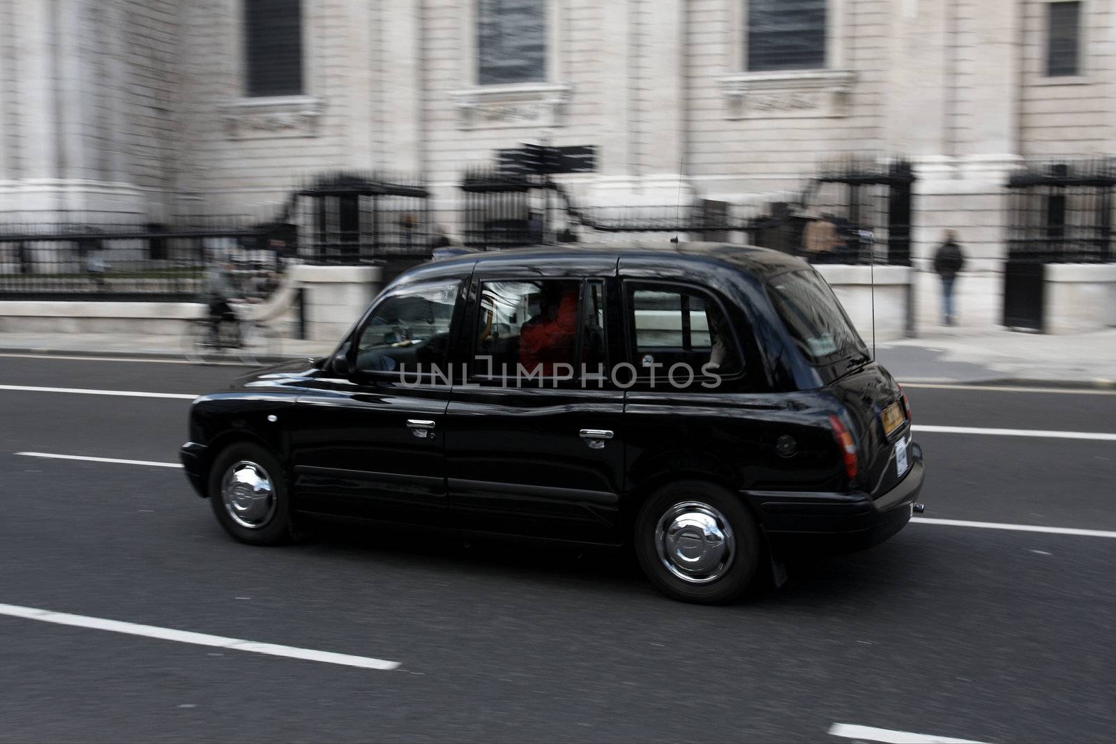 london taxi, panning