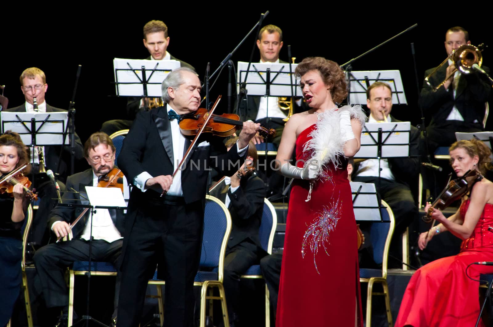 Conductor Peter Guth, singer Monica Mosser and Strauss Festival Orchestra Vienna in concert Crocus City Hall. 
Moscow - November 17, 2010