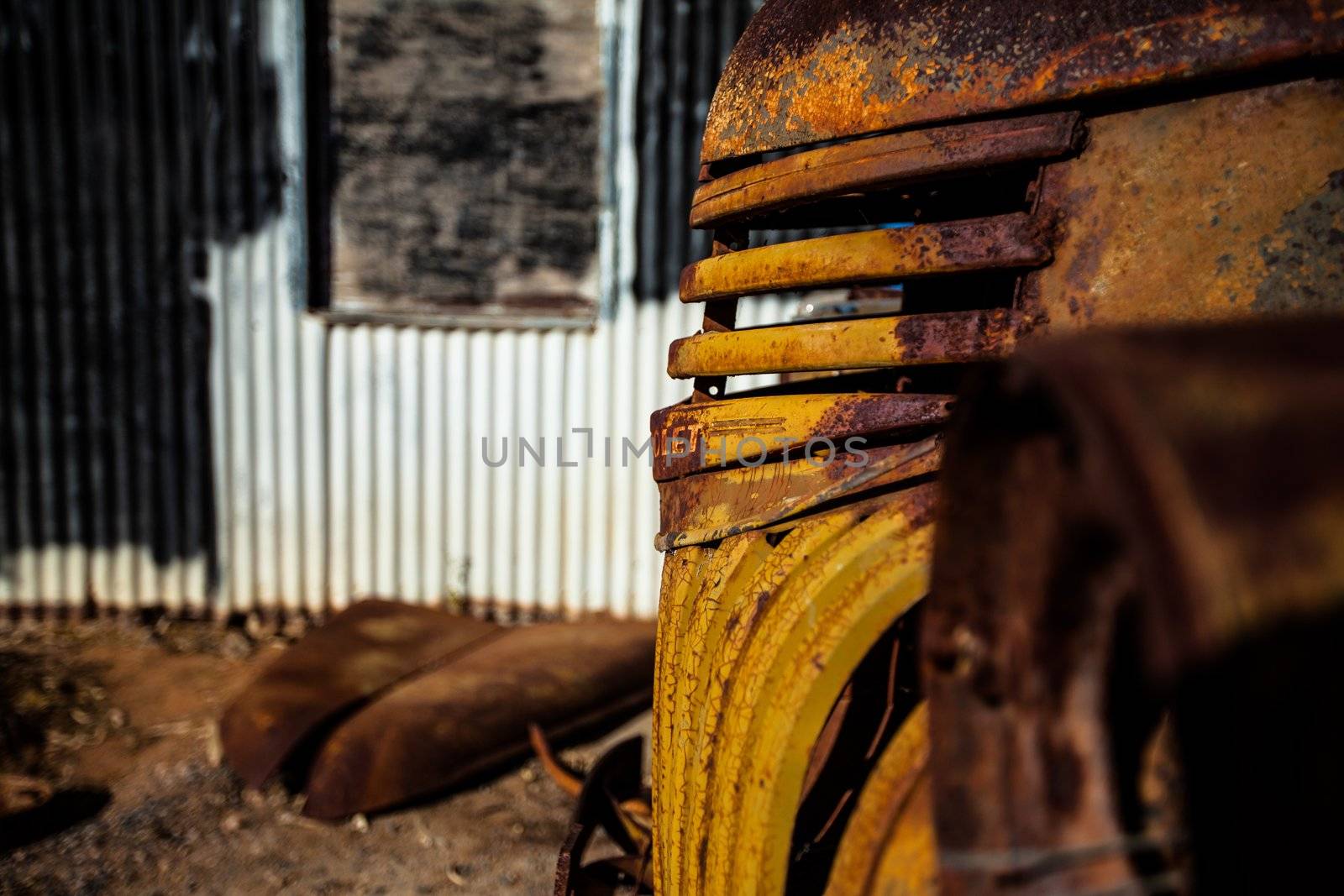 On our way back to Mildura from Wentworth, we came across this old truck parked under an awning rusting away with time.