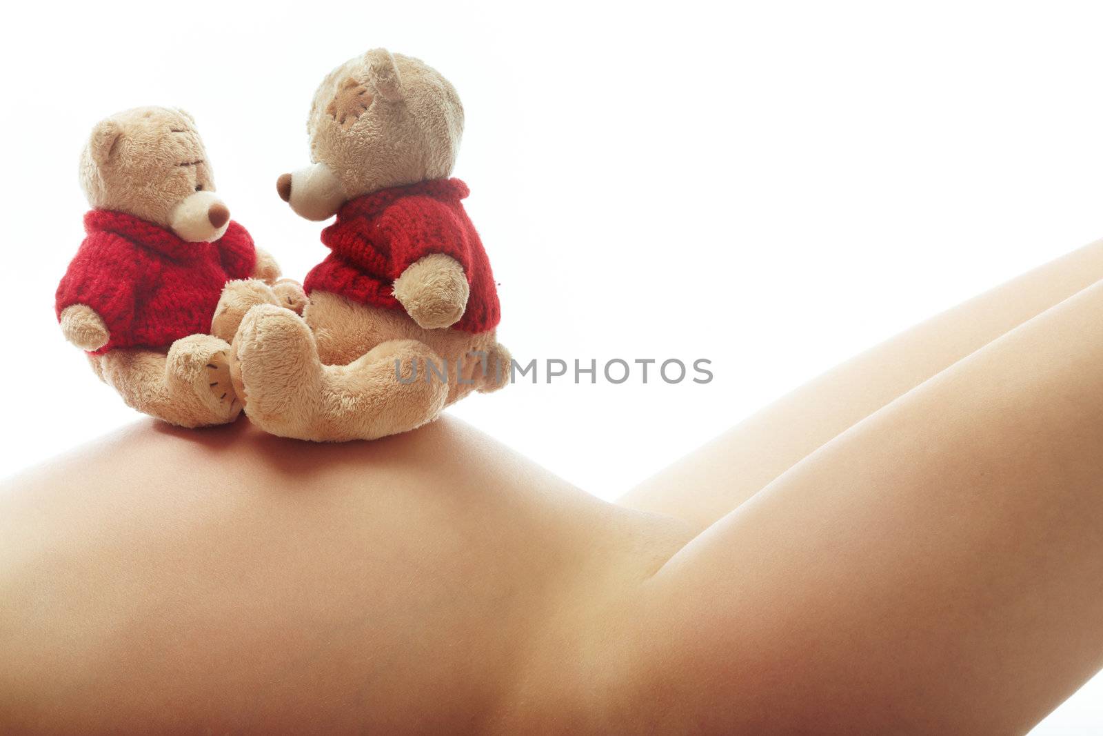 Pregnancy and toys by Novic