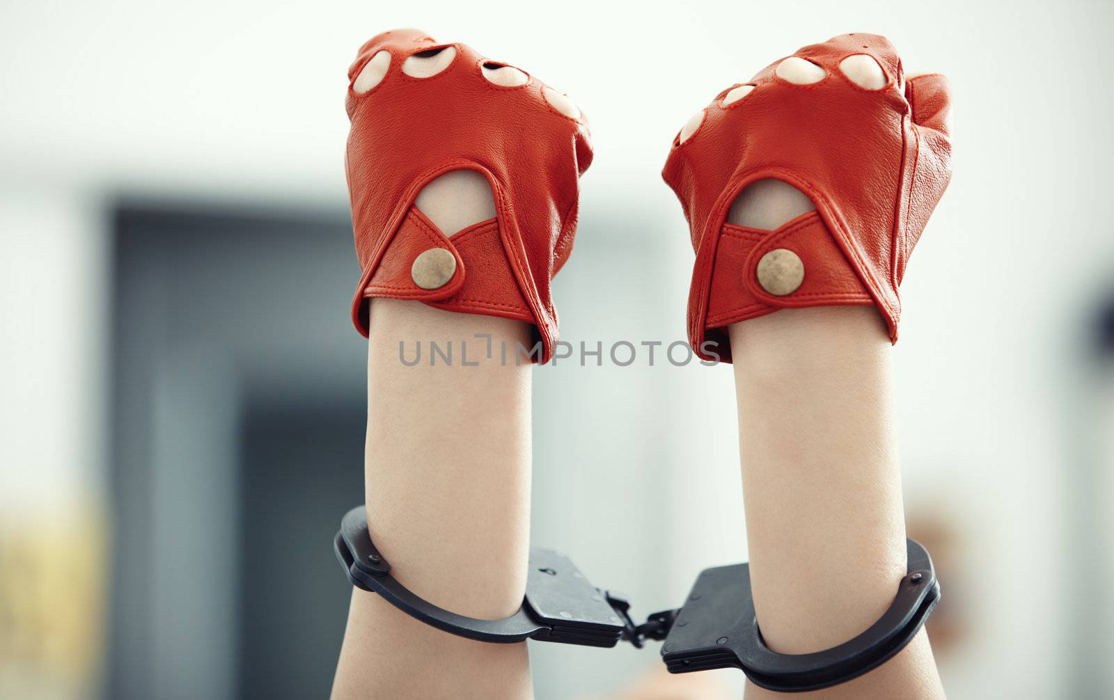 Hands in wristlets by Novic