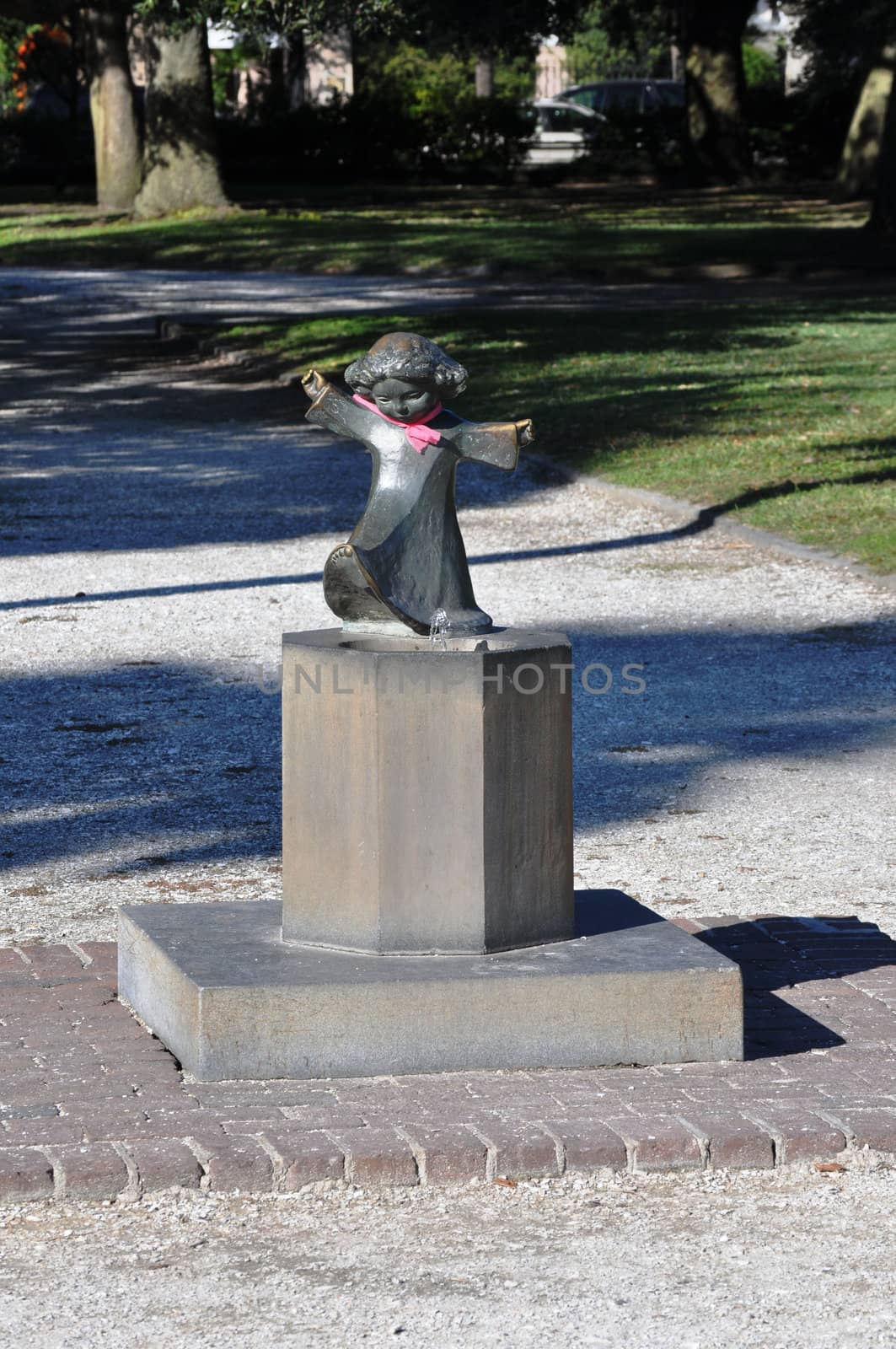 Charleston SC little girl statue fountain by RefocusPhoto