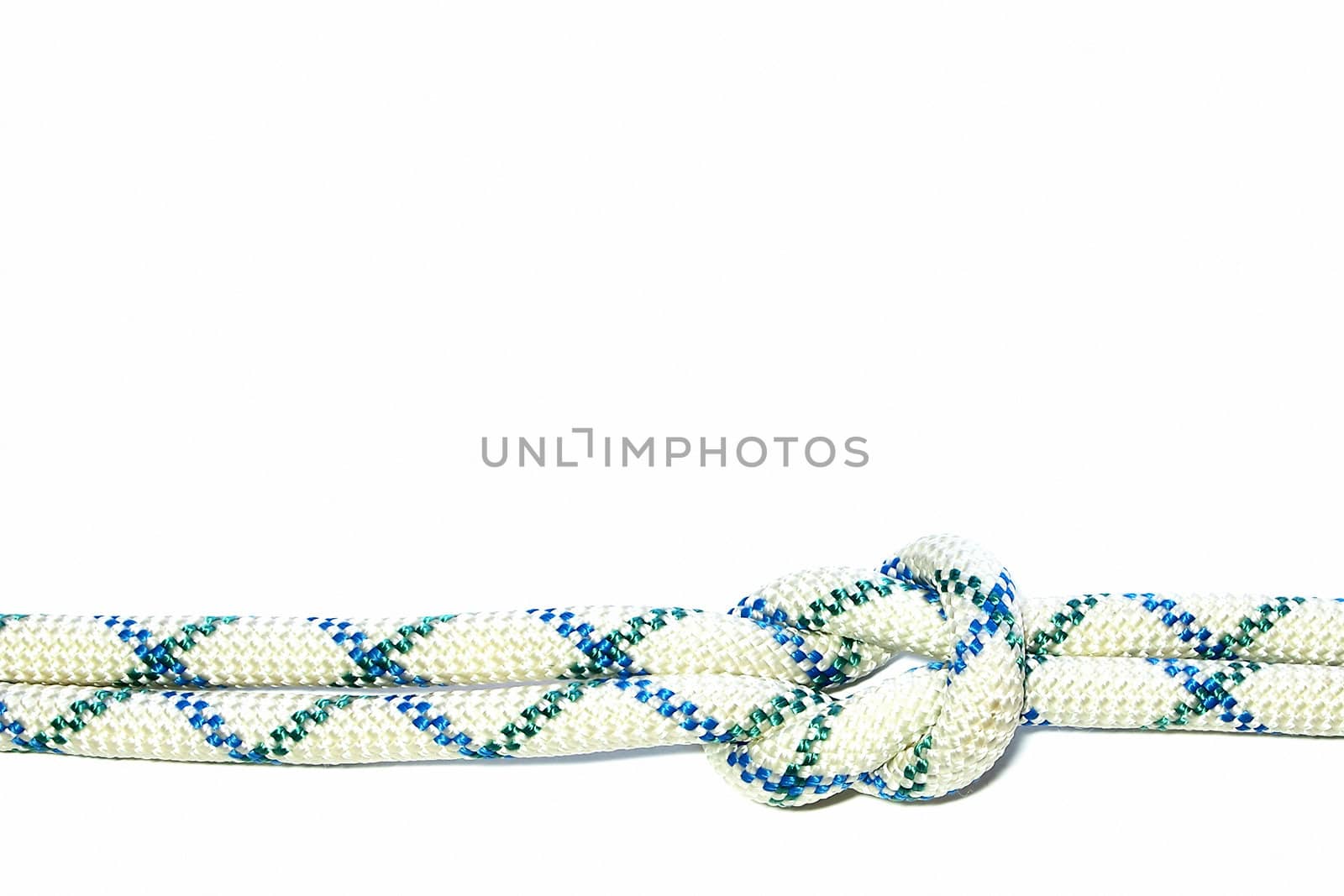 rope with a protracted node in the lower third.
