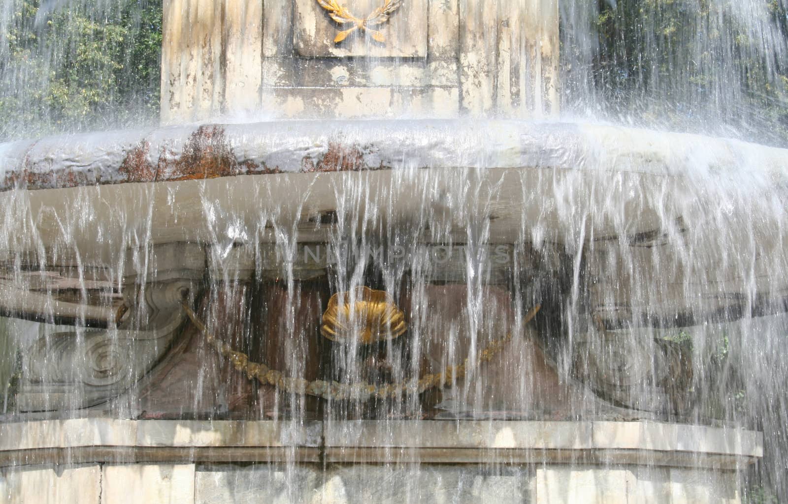 fountain by foaloce