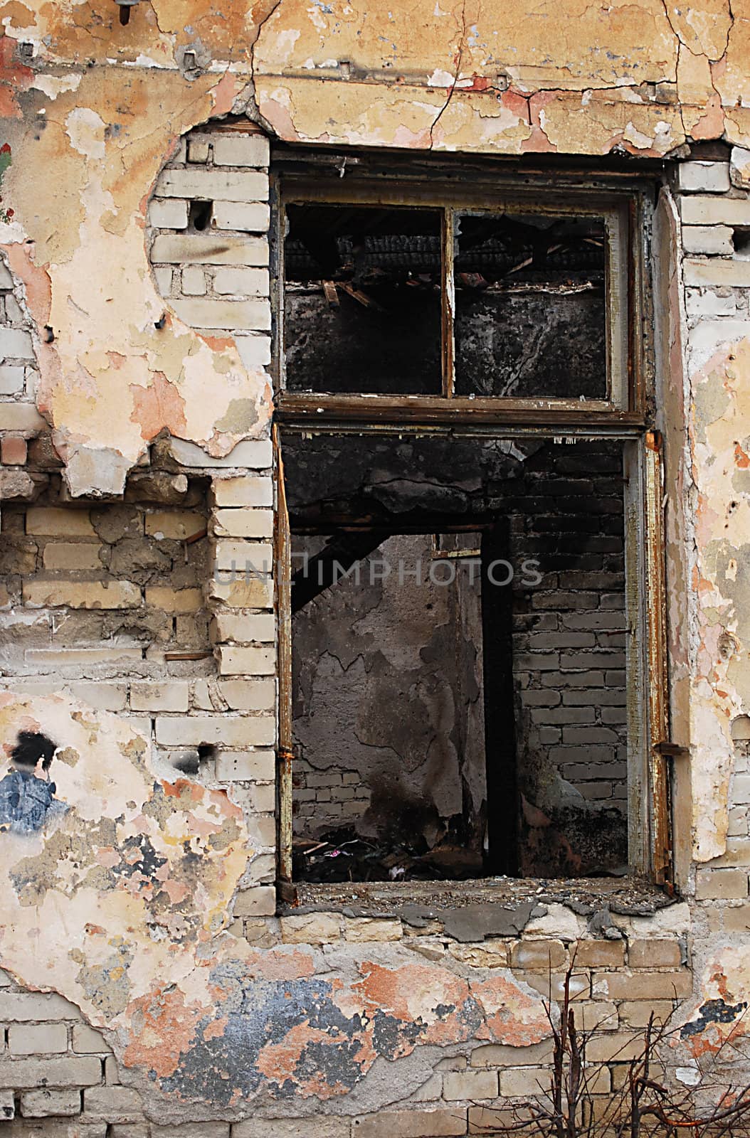 Burned old house window by varbenov
