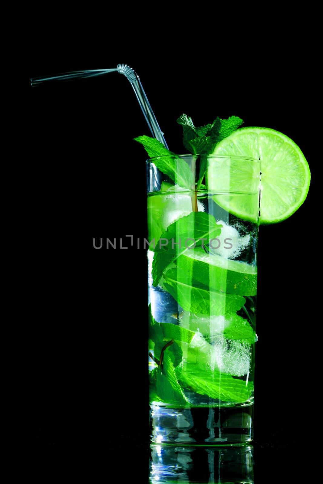 mojito isolated on black close up