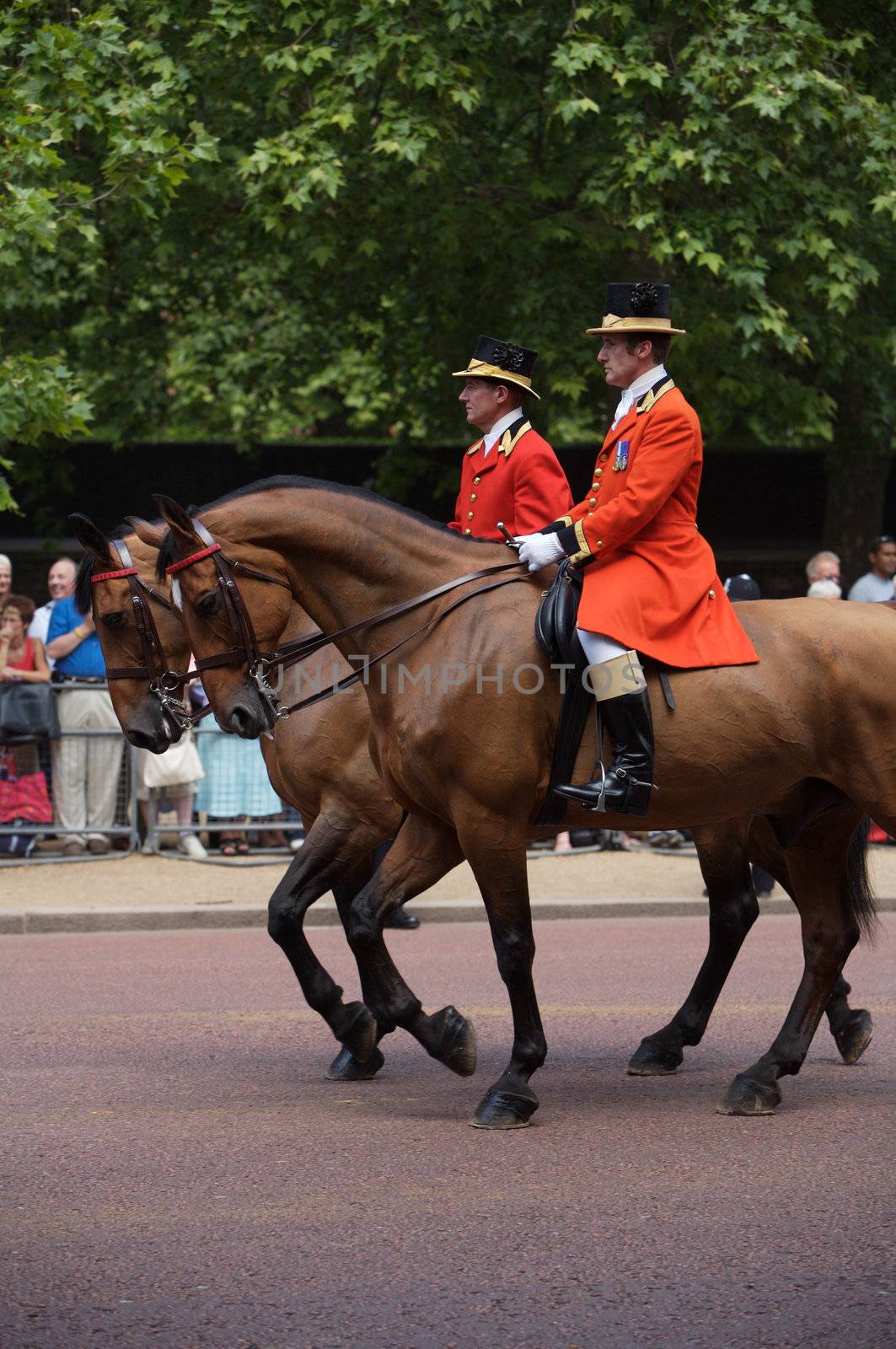 London Guards by instinia