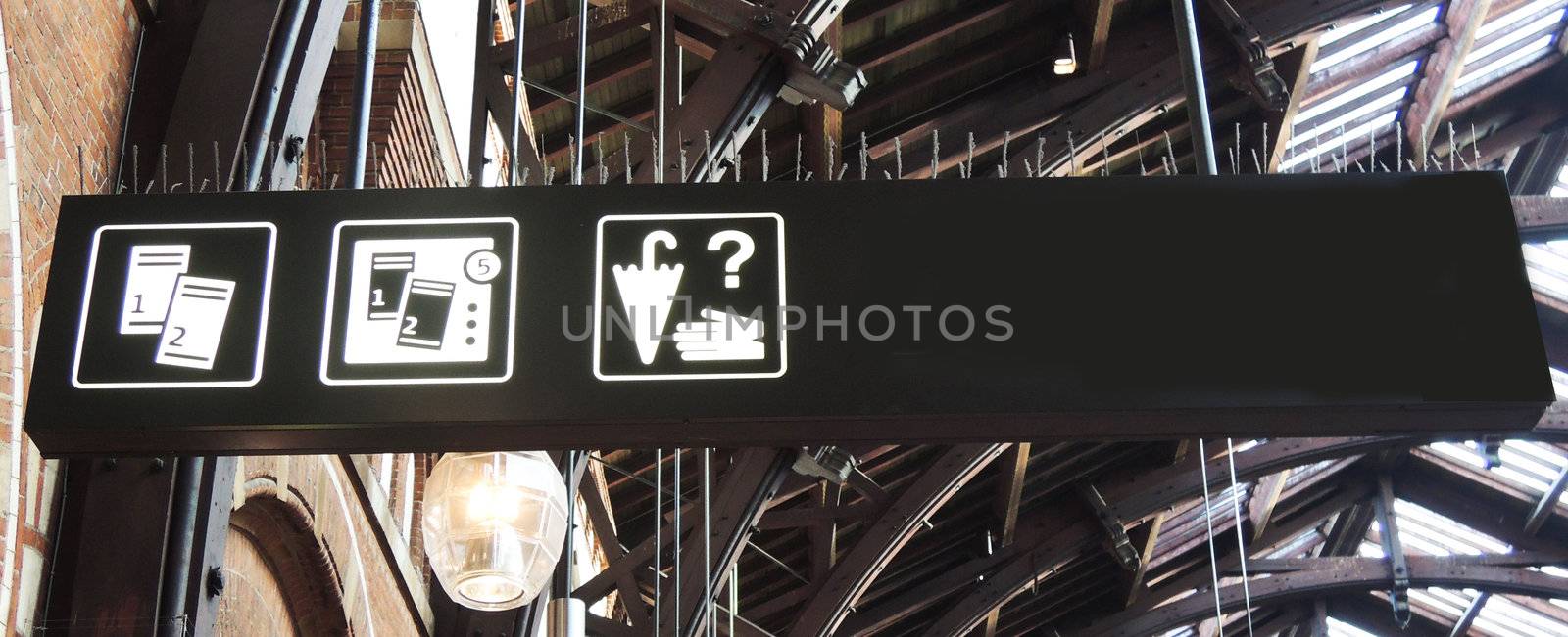 Directional sign  by MalyDesigner