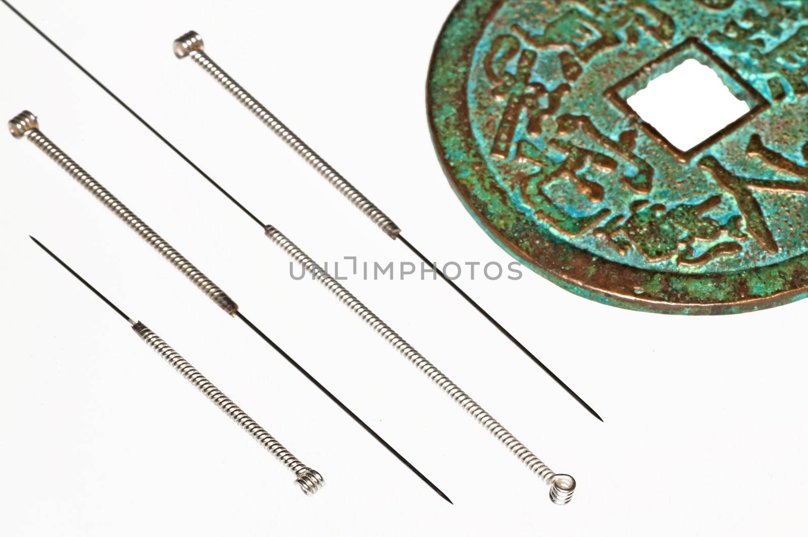 acupuncture needles with chinese coin by Jochen